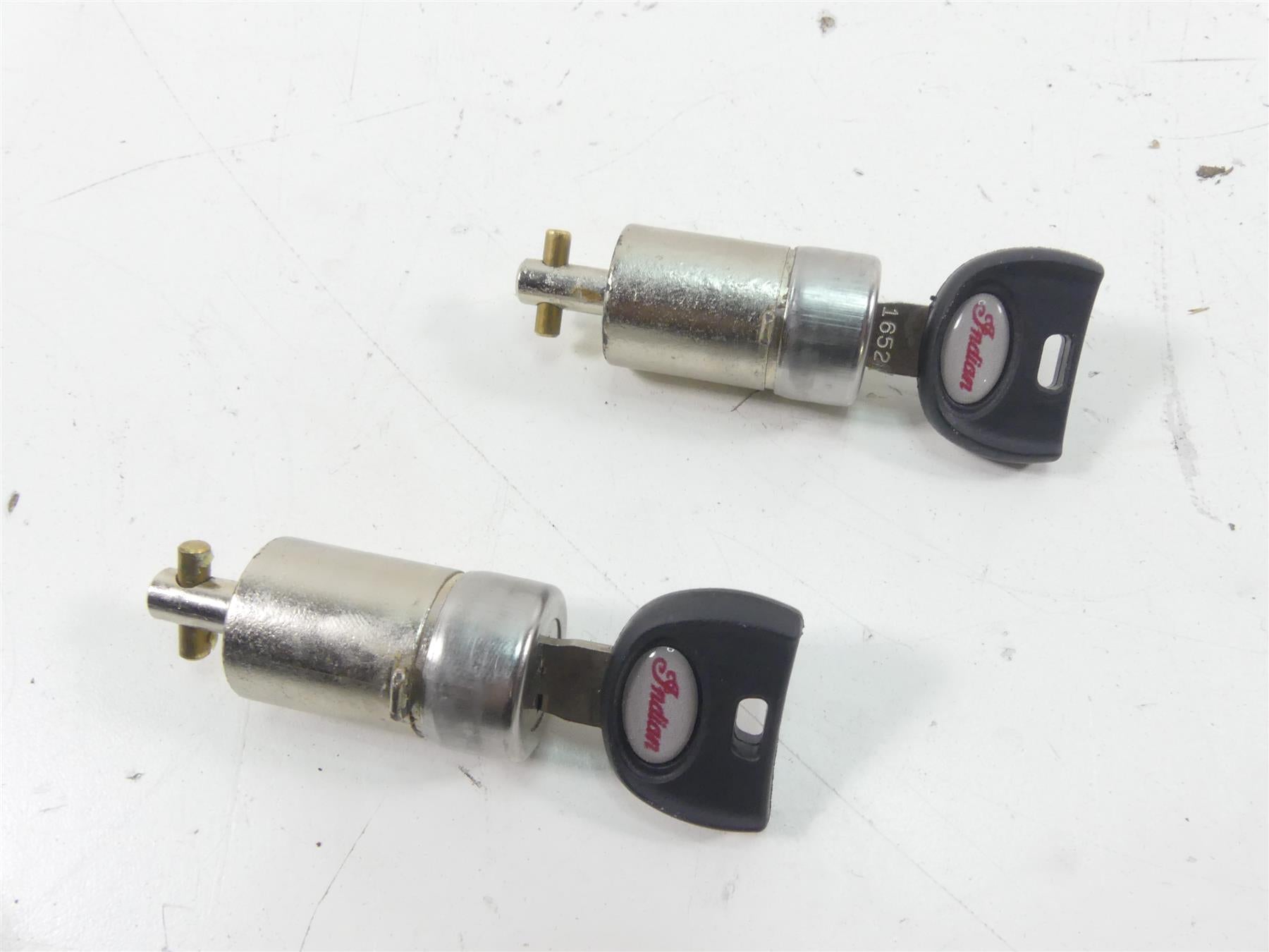 2019 Indian Chieftain Classic Saddlebag Steering Locks & Keys Set 2635146 {{ shop.shopifyCountryName }} - Mototech271