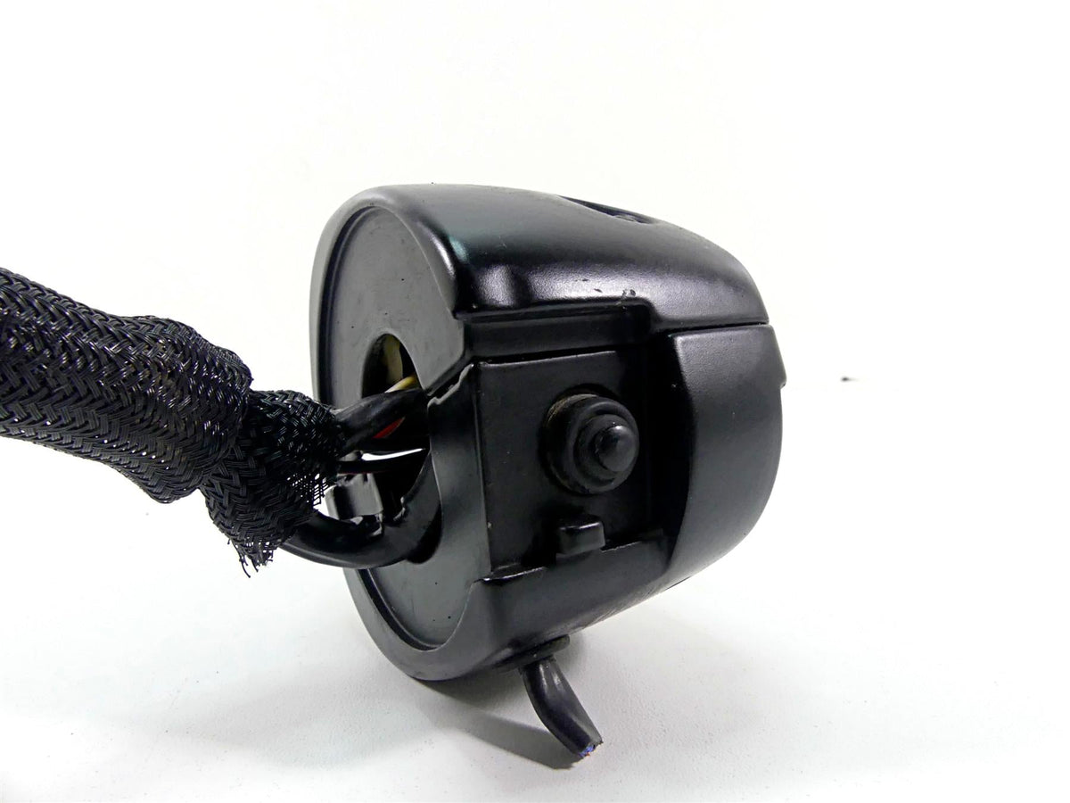 2010 Harley FXDF Dyna Fat Bob Left Hand Control Switch -Cut Blinker 71682-06A {{ shop.shopifyCountryName }} - Mototech271