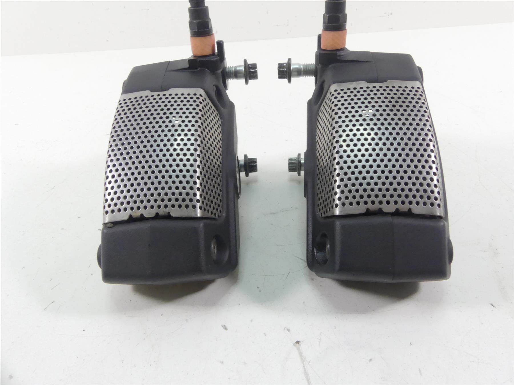 2017 Harley Touring FLHTKL Electra Glide Front Brake Caliper Set 43027-08 {{ shop.shopifyCountryName }} - Mototech271
