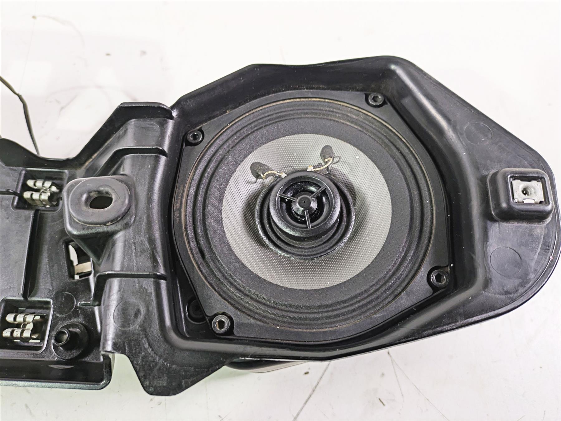 2012 Victory Cross Country Front Speaker & Housing Set 5437065 4014259 {{ shop.shopifyCountryName }} - Mototech271