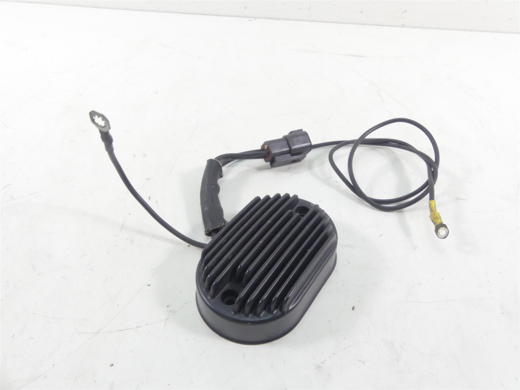 2005 Harley Softail FLSTSC Heritage Springer Voltage Regulator 74540-01 {{ shop.shopifyCountryName }} - Mototech271