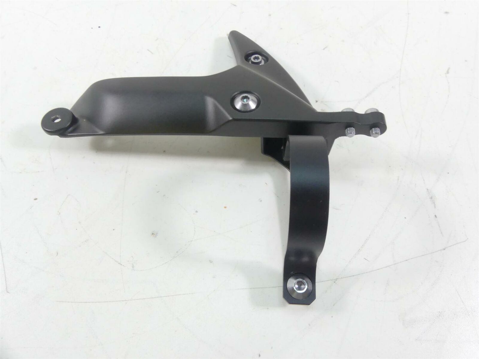 2020 Yamaha VMX17 1700 Left Side Front Fender Tire Hugger Mount 2S3-23361-00-P1 {{ shop.shopifyCountryName }} - Mototech271