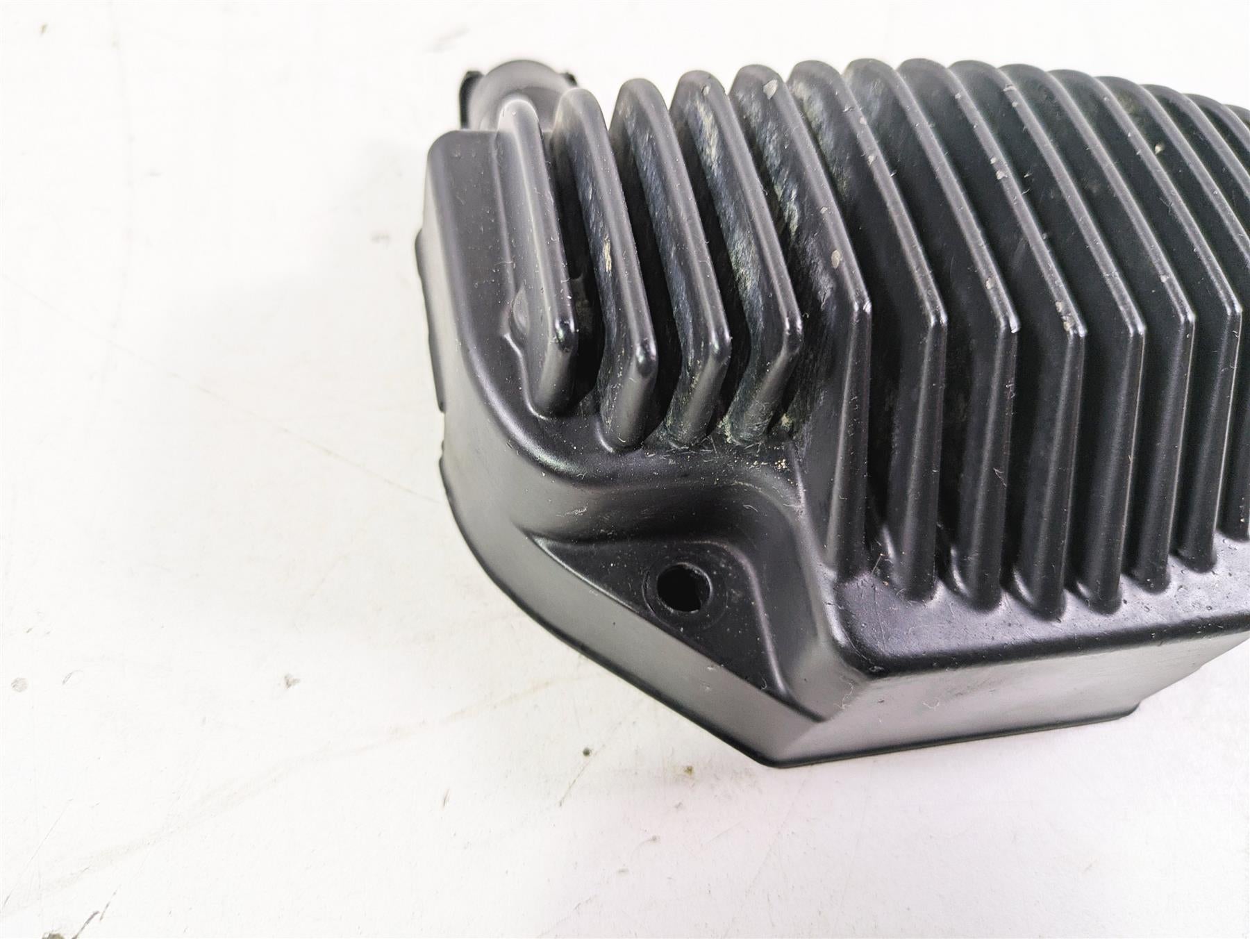 2011 Harley FXDC Dyna Super Glide Rectifier Voltage Regulator 74631-08 {{ shop.shopifyCountryName }} - Mototech271
