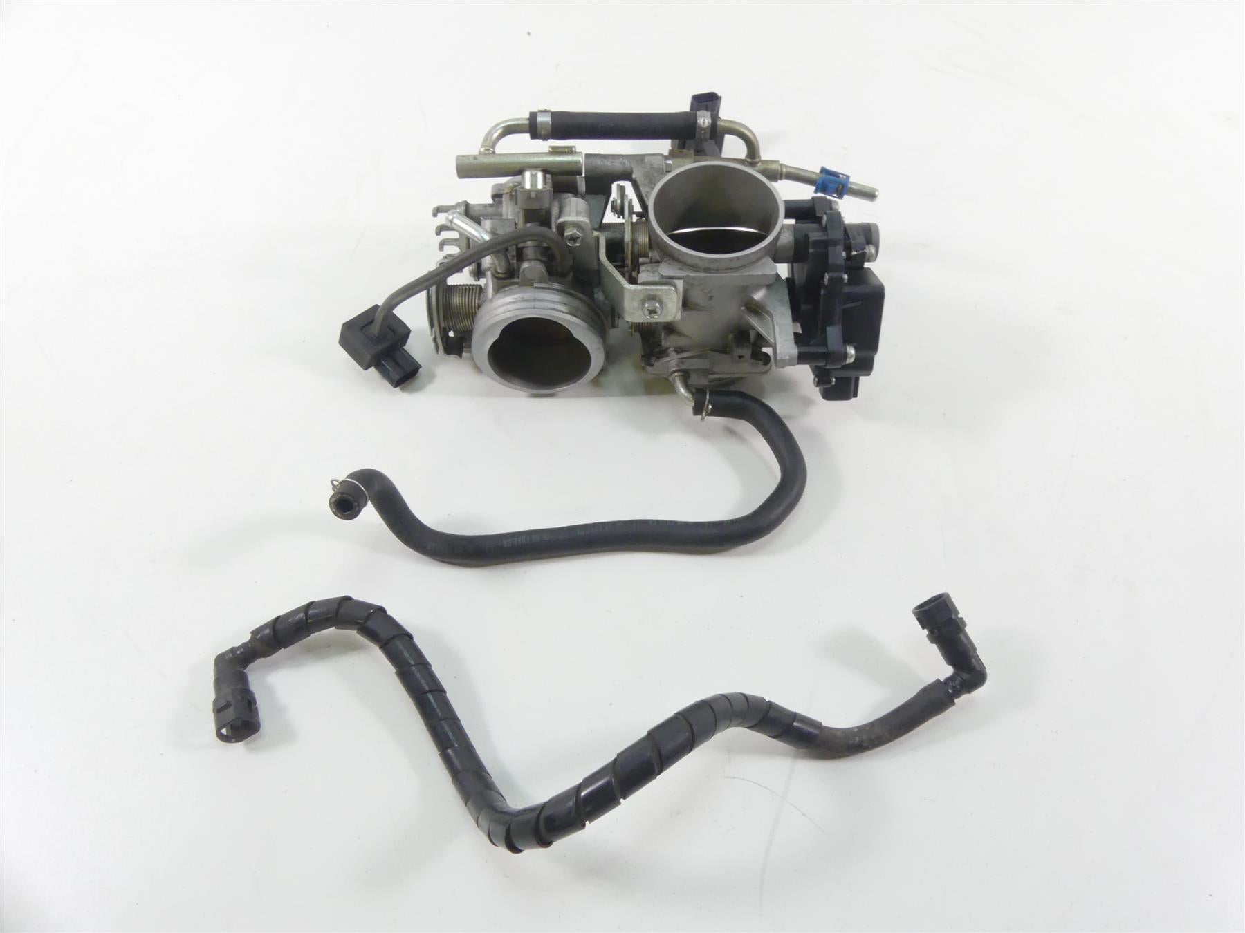 2007 Suzuki M109R VZR1800 Boulevard Throttle Body Bodies 13405-48G00 13405-48G01 {{ shop.shopifyCountryName }} - Mototech271