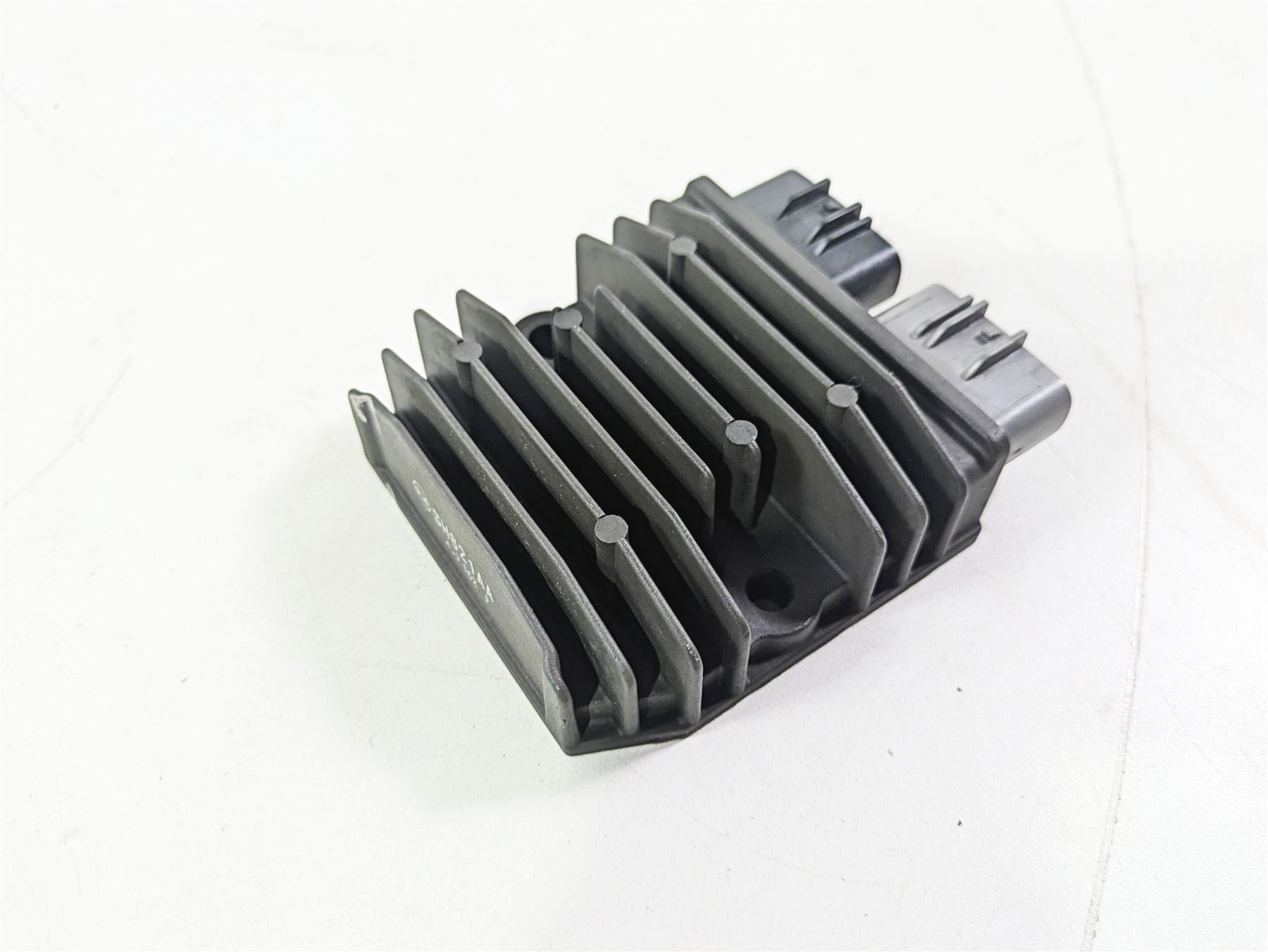 2015 Ducati Hypermotard 821 SP Rectifier Voltage Regulator SH821AA 54040321A {{ shop.shopifyCountryName }} - Mototech271
