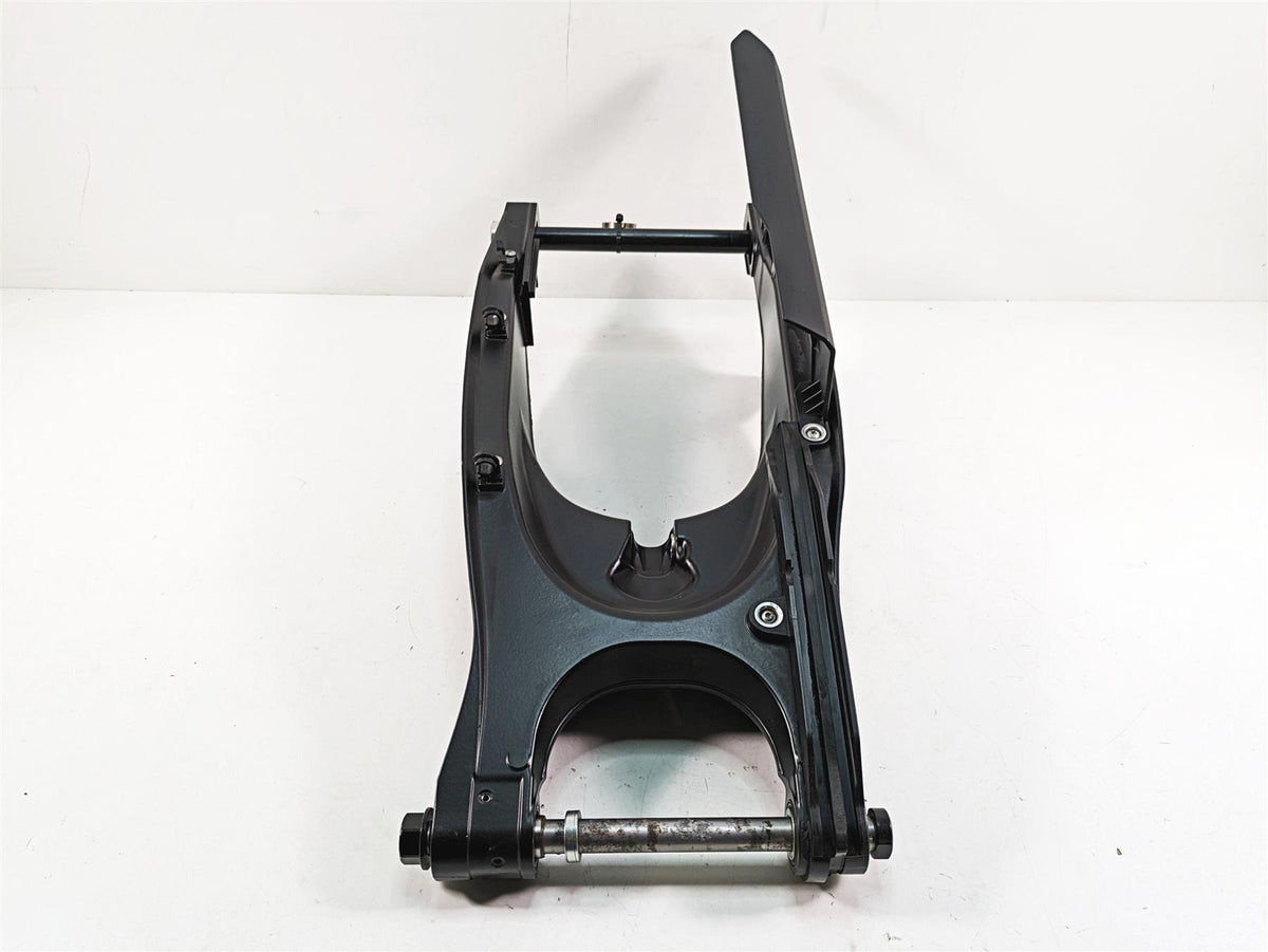 2018 KTM 1090 Adventure R Swingarm Swing Arm + Axle 6070403004433 60303298000 {{ shop.shopifyCountryName }} - Mototech271