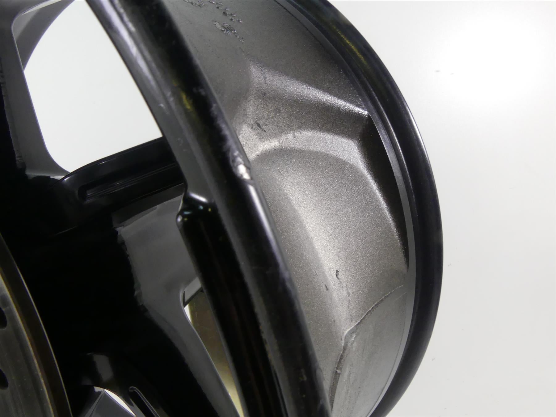 2017 Harley FXSE CVO Pro Street Breakout Rear Straight 18x8 Rim Wheel 40900483 {{ shop.shopifyCountryName }} - Mototech271