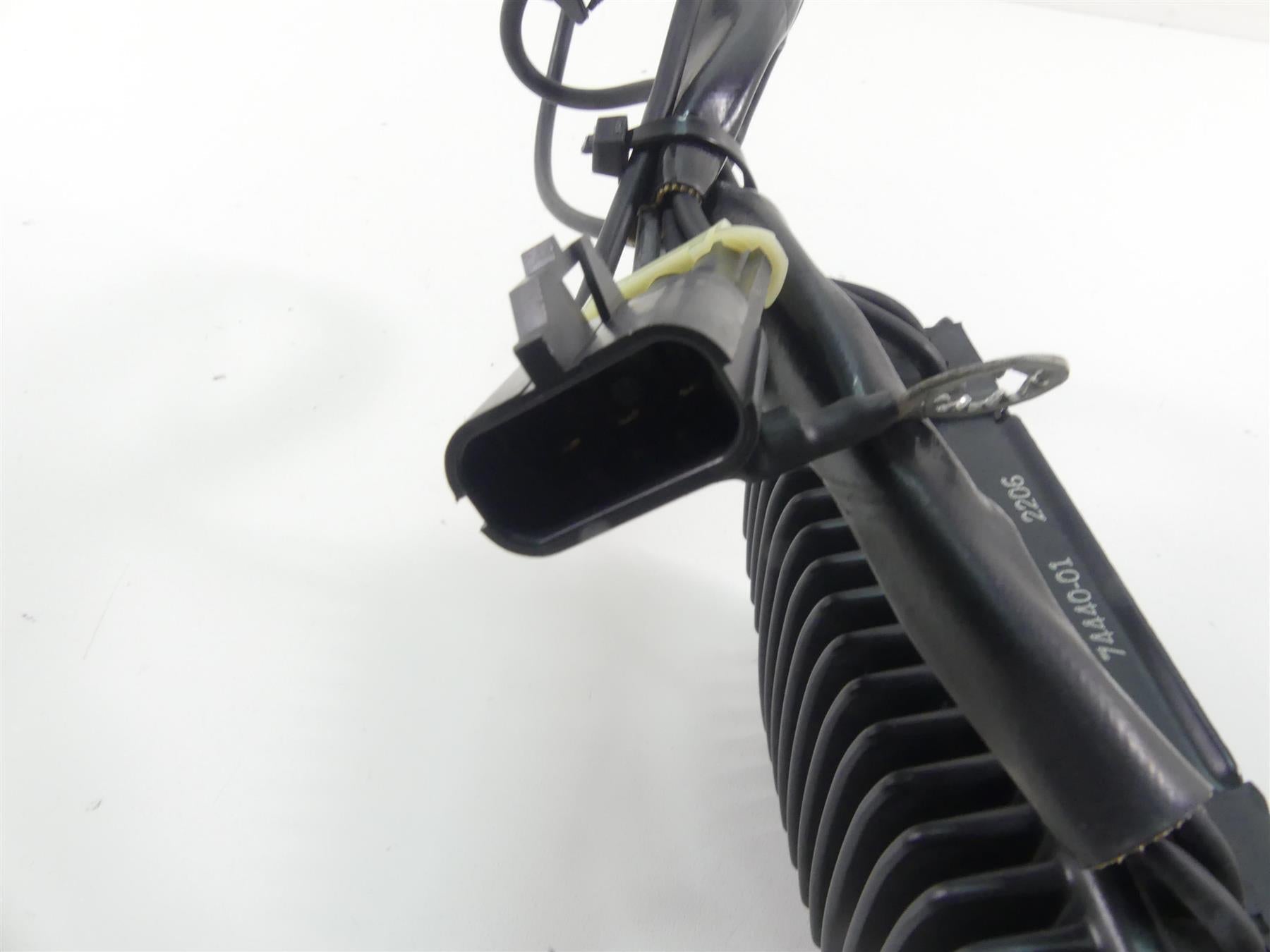 2006 Harley VRSCD Night Rod Rectifier Voltage Regulator 74440-01 {{ shop.shopifyCountryName }} - Mototech271