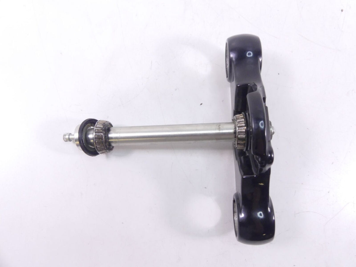 2019 Harley Softail FXBB Street Bob Lower Triple Tree Yoke 49mm 45900170 {{ shop.shopifyCountryName }} - Mototech271