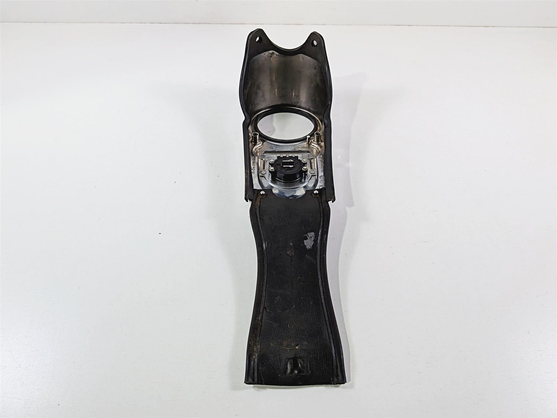 2011 Harley FXDF Dyna Fat Bob Fuel Gas Petrol Tank Chrome Dash Cover 71204-04 {{ shop.shopifyCountryName }} - Mototech271