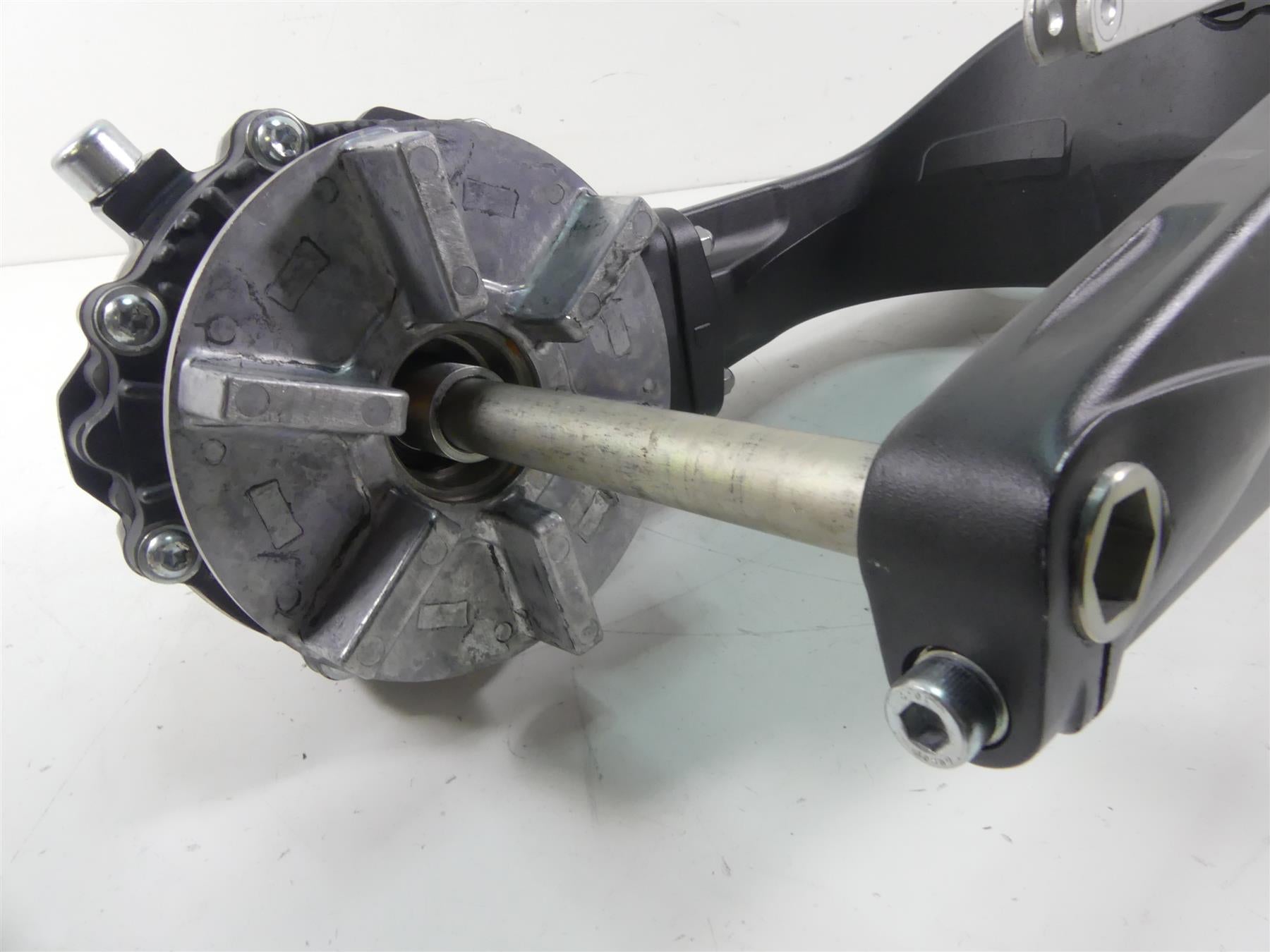 2017 Yamaha XT1200Z Super Tenere Swingarm Differential Drive Shaft 5K 23P-46101-00 {{ shop.shopifyCountryName }} - Mototech271