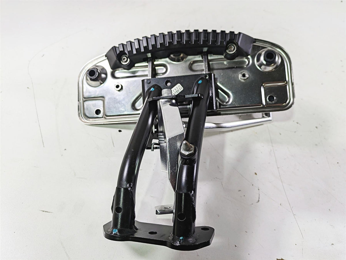 2014 Moto Guzzi California 1400 Touring Right Floorboard & Brake Pedal 887302 {{ shop.shopifyCountryName }} - Mototech271