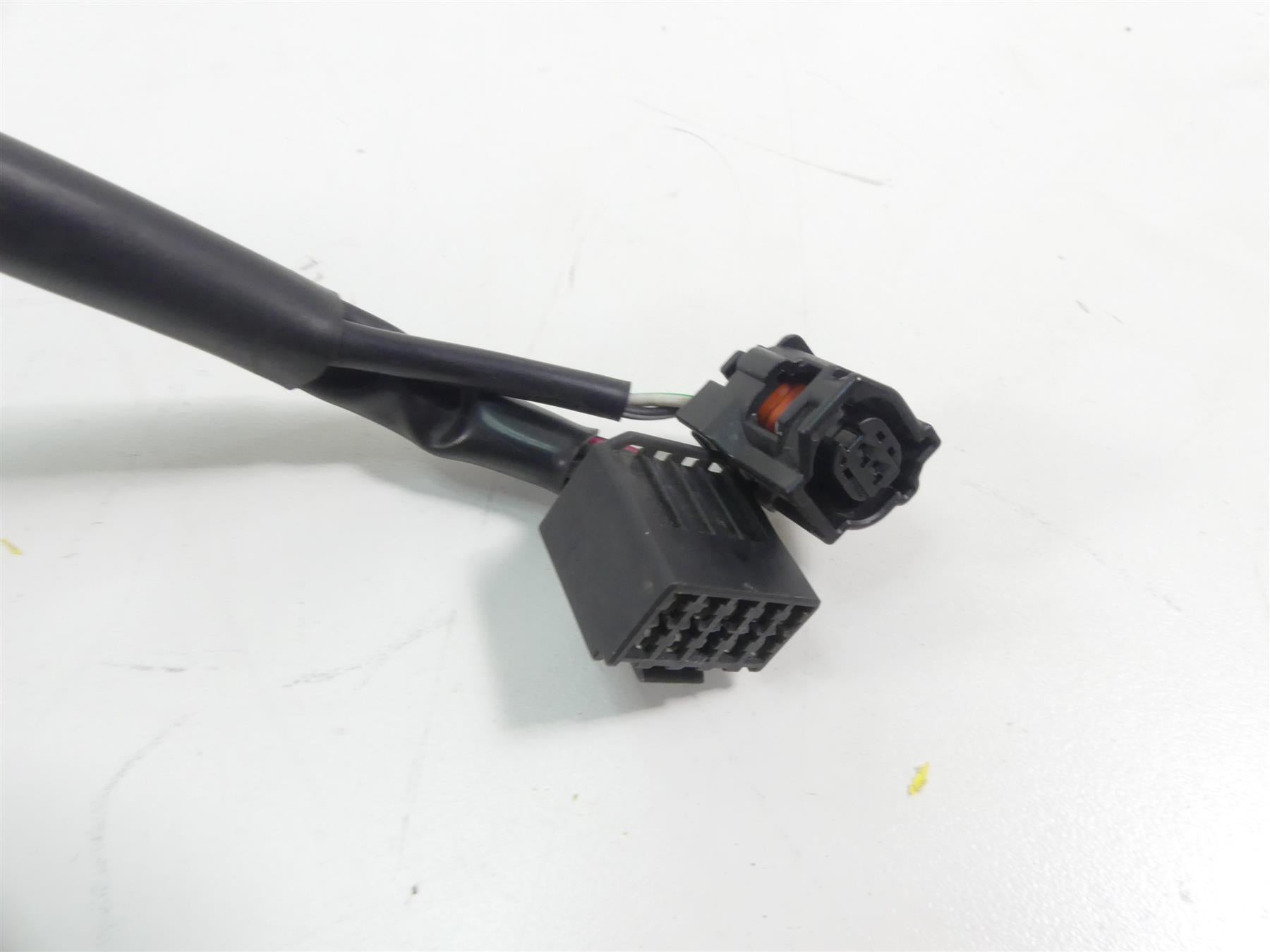 2015 Yamaha MT09 FZ09 Right Hand Start Kill Control Switch 1RC-83963-00-00 {{ shop.shopifyCountryName }} - Mototech271