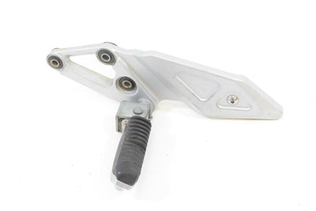 1998 Suzuki GSXR1100 GSXR 1100 Left Rider Footpeg Foot PEg 43522-46E10 {{ shop.shopifyCountryName }} - Mototech271