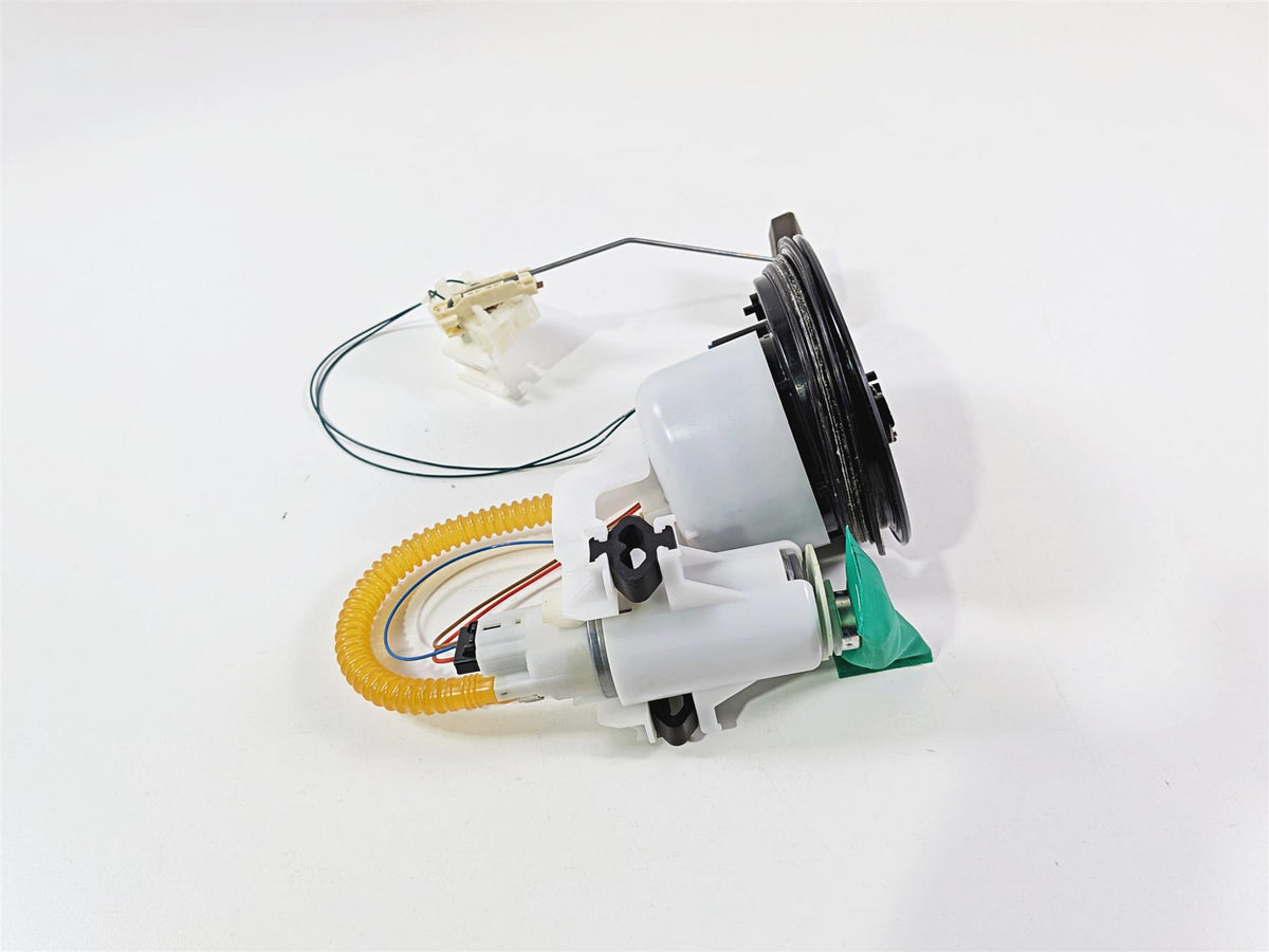 2014 BMW S1000RR K46 Fuel Gas Petrol Pump & Sender - Tested - Video 16147718349 {{ shop.shopifyCountryName }} - Mototech271