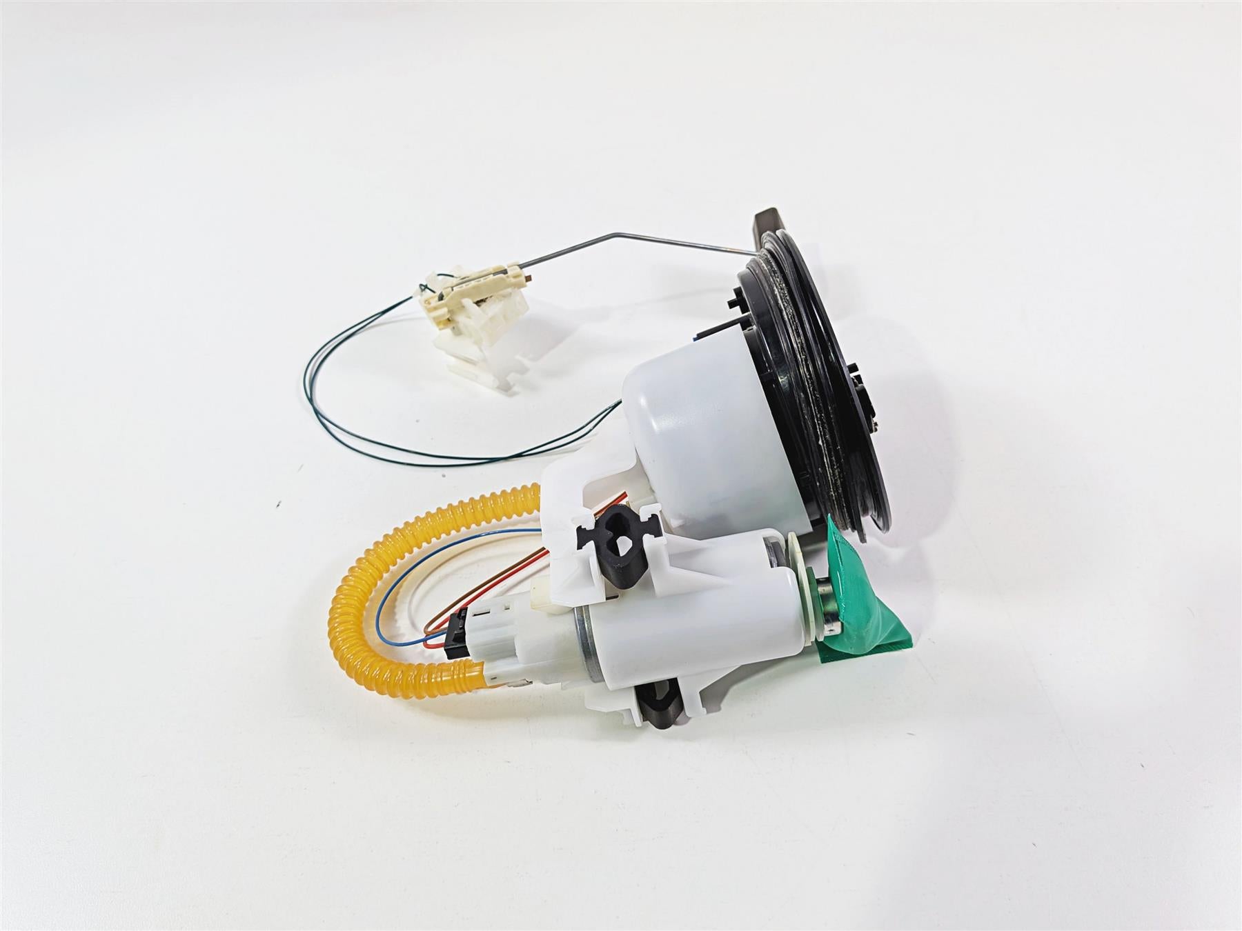 2014 BMW S1000RR K46 Fuel Gas Petrol Pump & Sender - Tested - Video 16147718349 {{ shop.shopifyCountryName }} - Mototech271