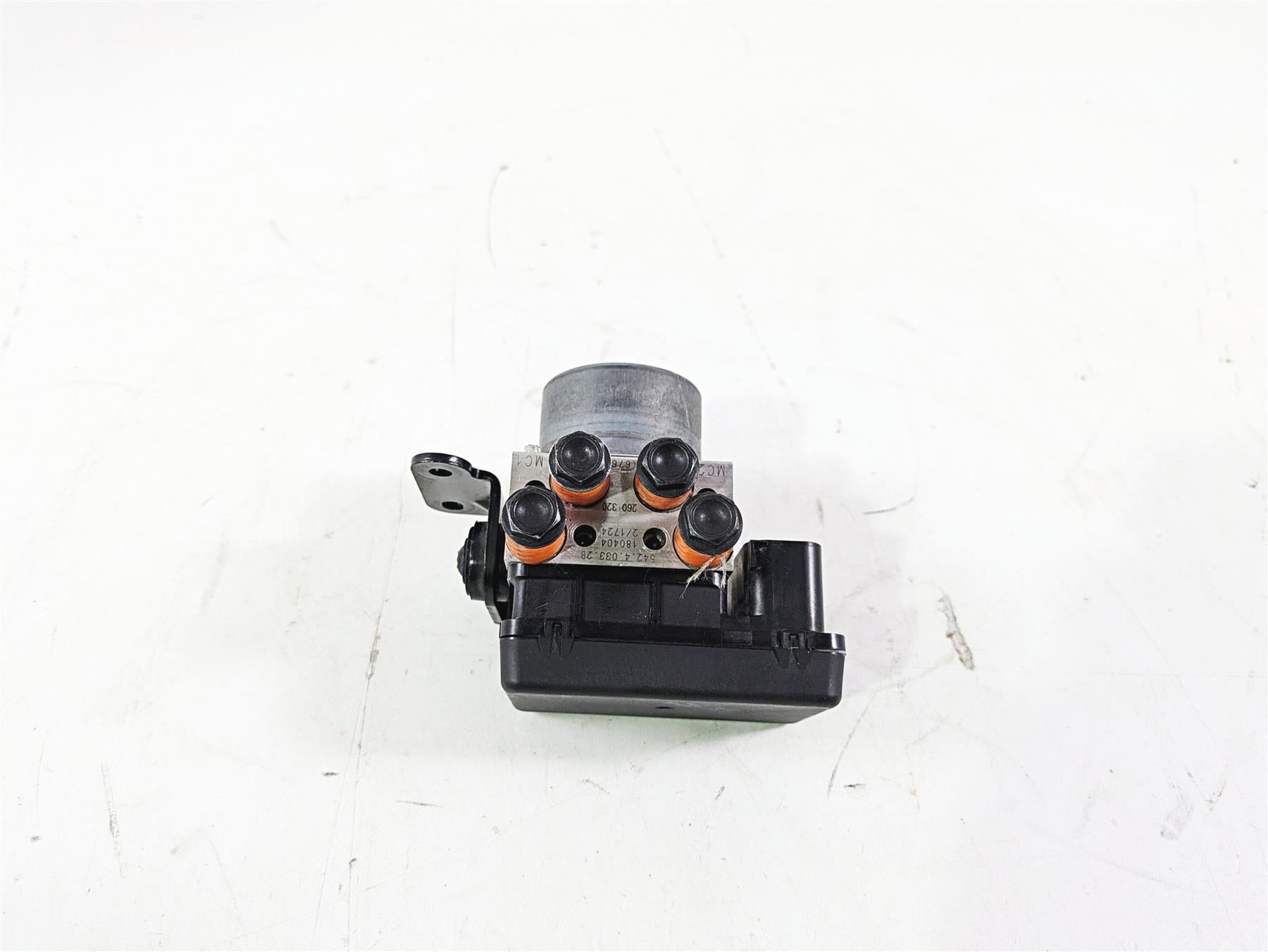 2018 Ducati Hypermotard 939 SP Abs Brake Pump Module Unit 54240402A {{ shop.shopifyCountryName }} - Mototech271