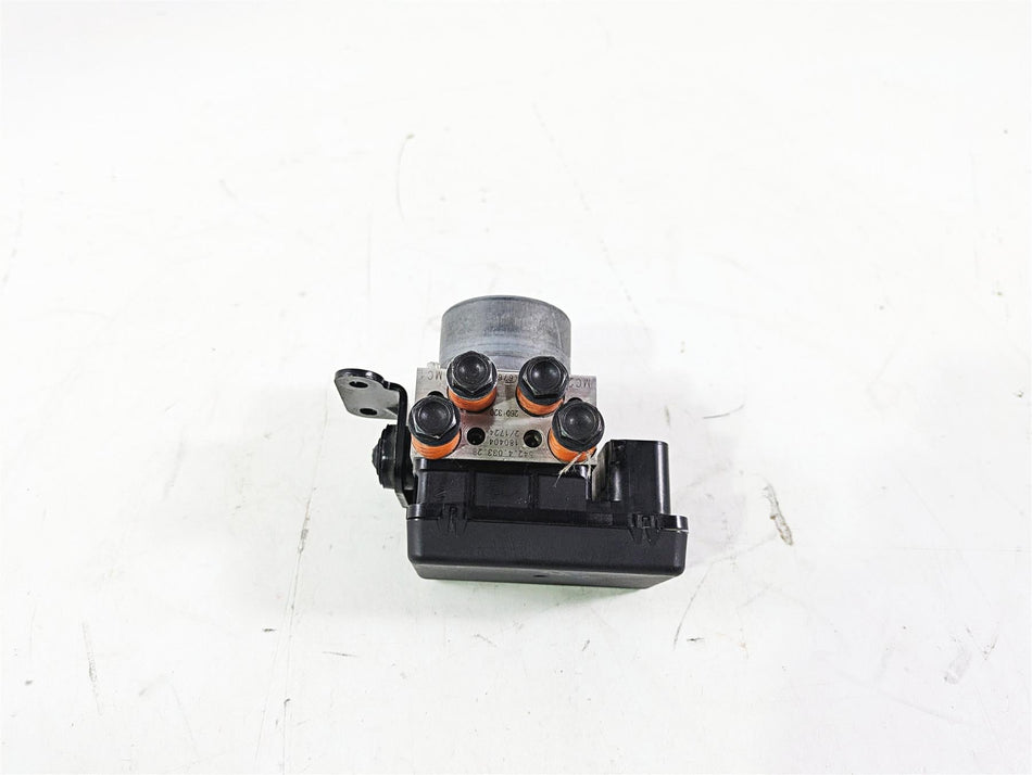 2018 Ducati Hypermotard 939 SP Abs Brake Pump Module Unit 54240402A {{ shop.shopifyCountryName }} - Mototech271
