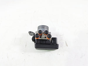 2018 Ducati Hypermotard 939 SP Abs Brake Pump Module Unit 54240402A | Mototech271