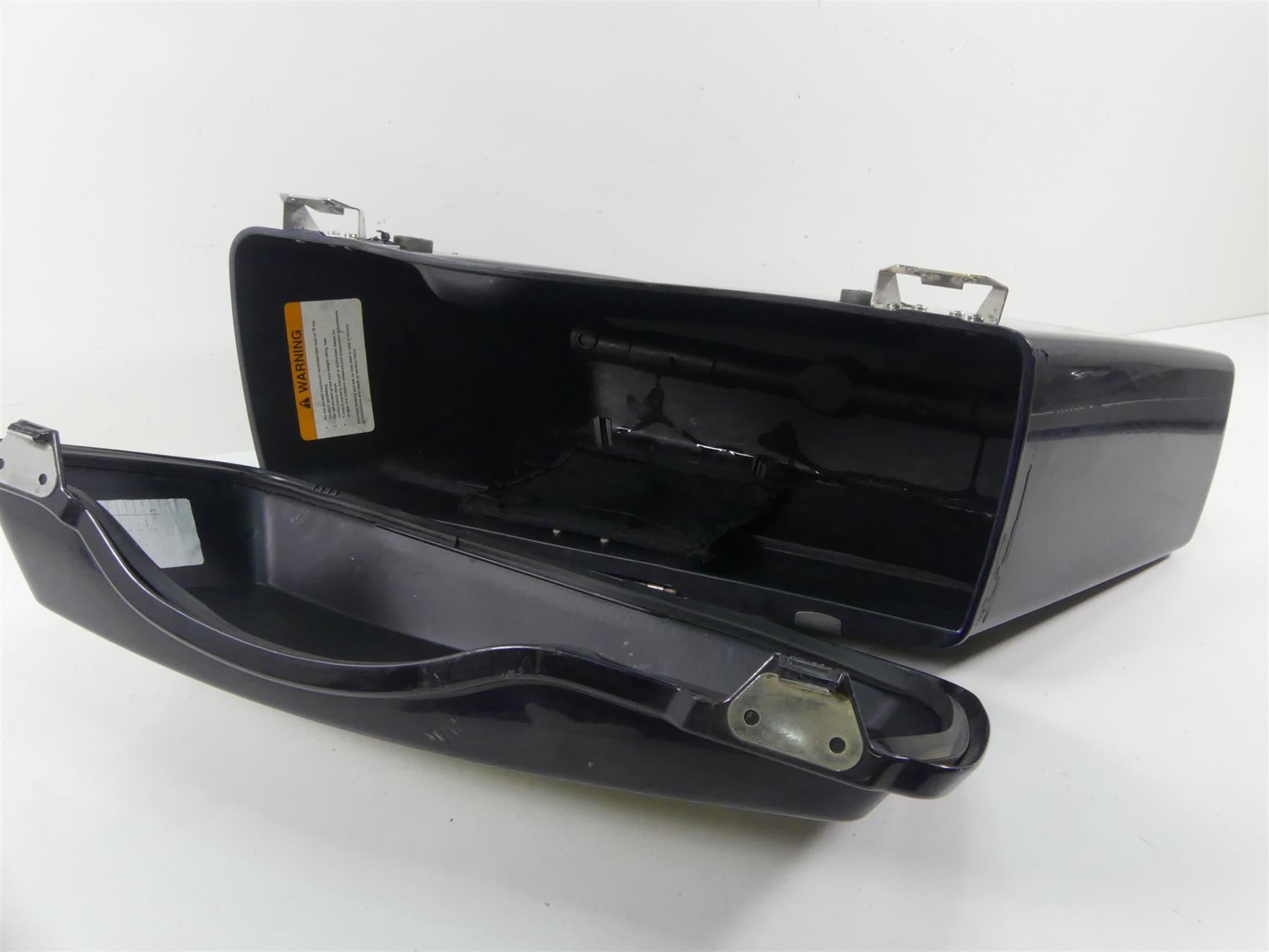 2004 Harley FLHTC SE CVO Electra Glide Left Saddlebag Saddle Bag 90904-04 {{ shop.shopifyCountryName }} - Mototech271