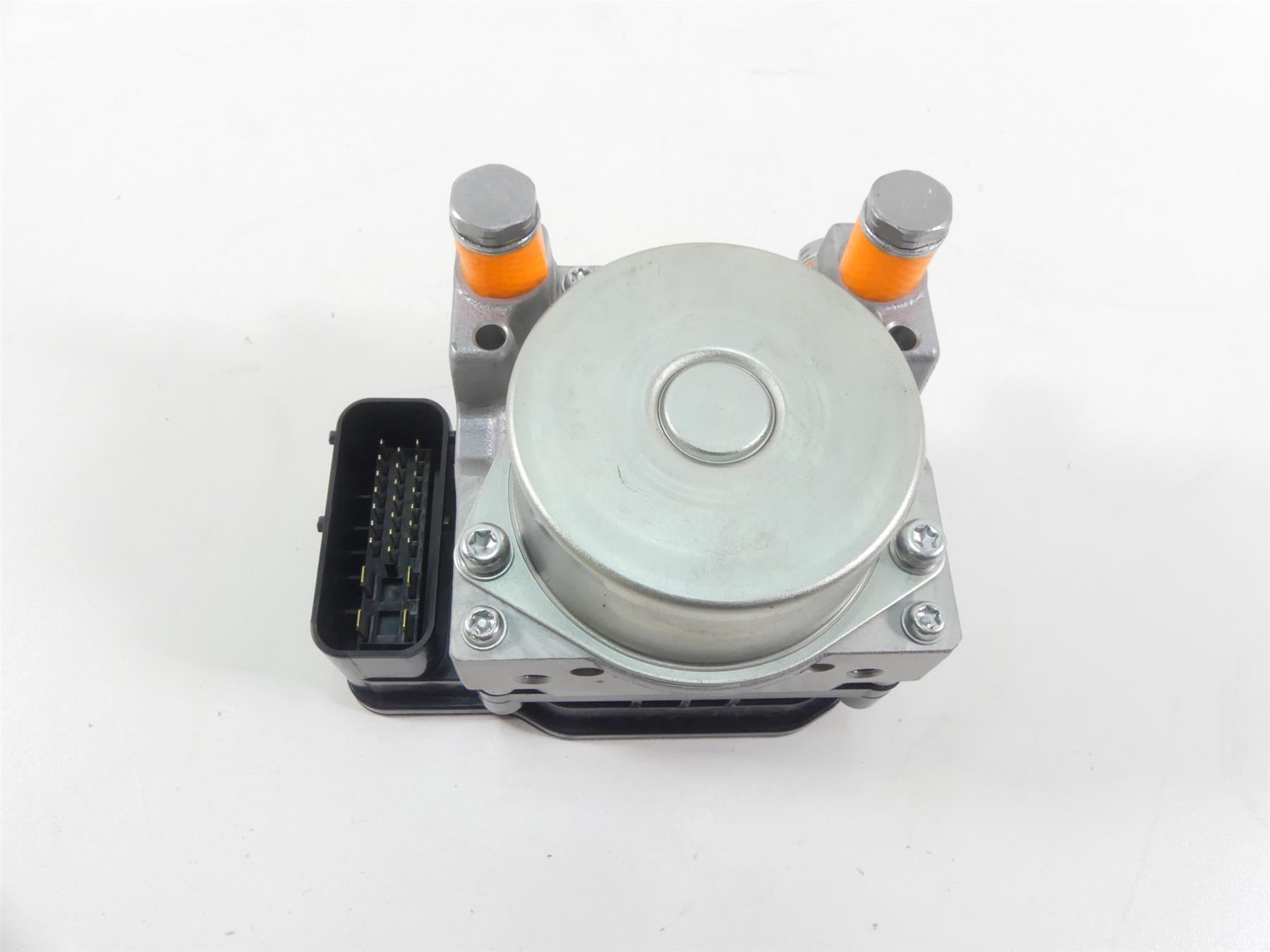 2015 Triumph 1050 Speed Triple R Nissin Abs Brake Pump Module T2024104 {{ shop.shopifyCountryName }} - Mototech271