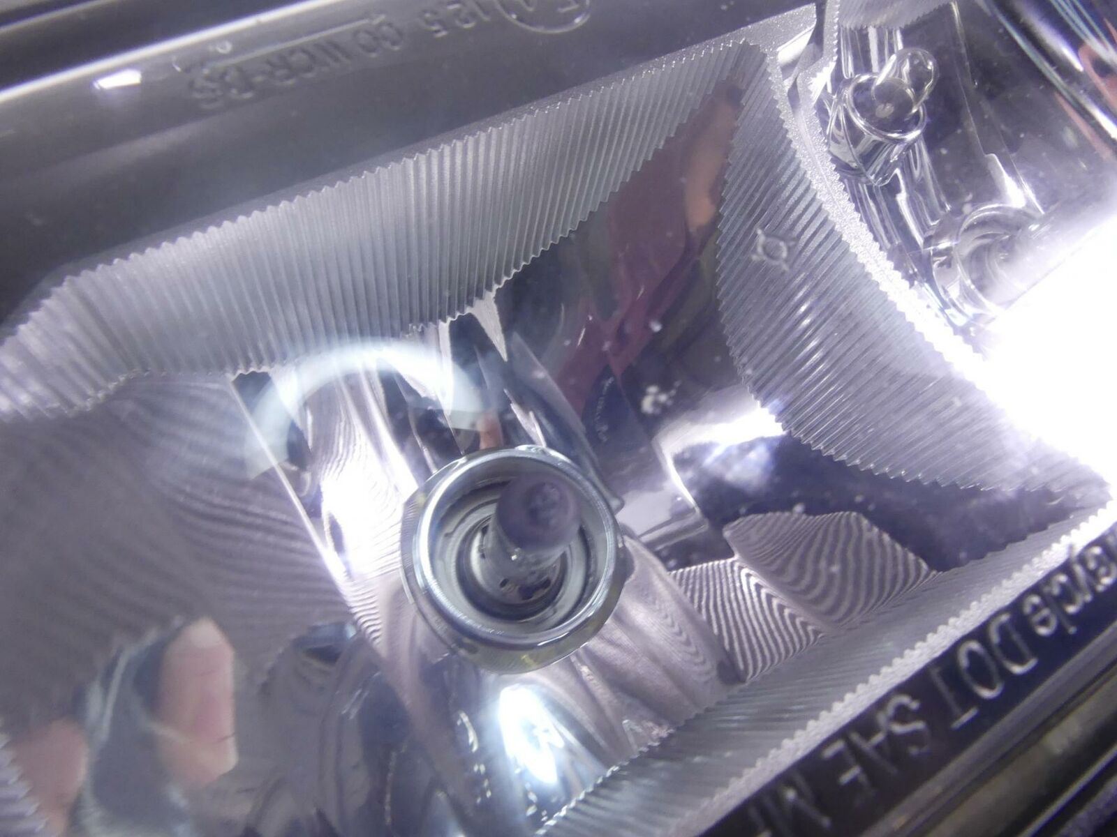 2013 BMW R1200GS GSW K50 Headlight Head Light Lamp Lens -Read 63218525100 {{ shop.shopifyCountryName }} - Mototech271