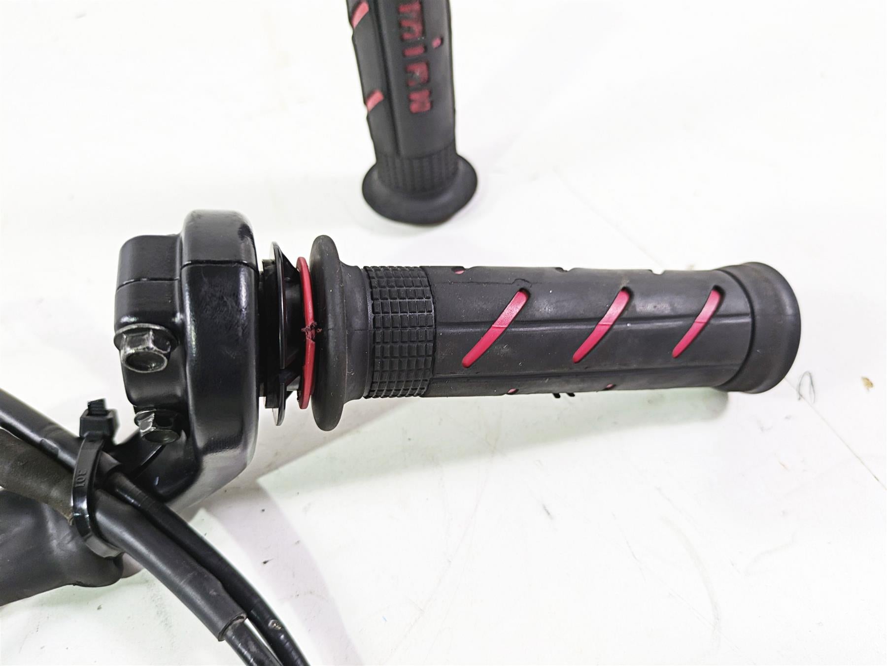 2008 Ducati SBK 1098 S Domino Throttle Grip Set 65420161A {{ shop.shopifyCountryName }} - Mototech271