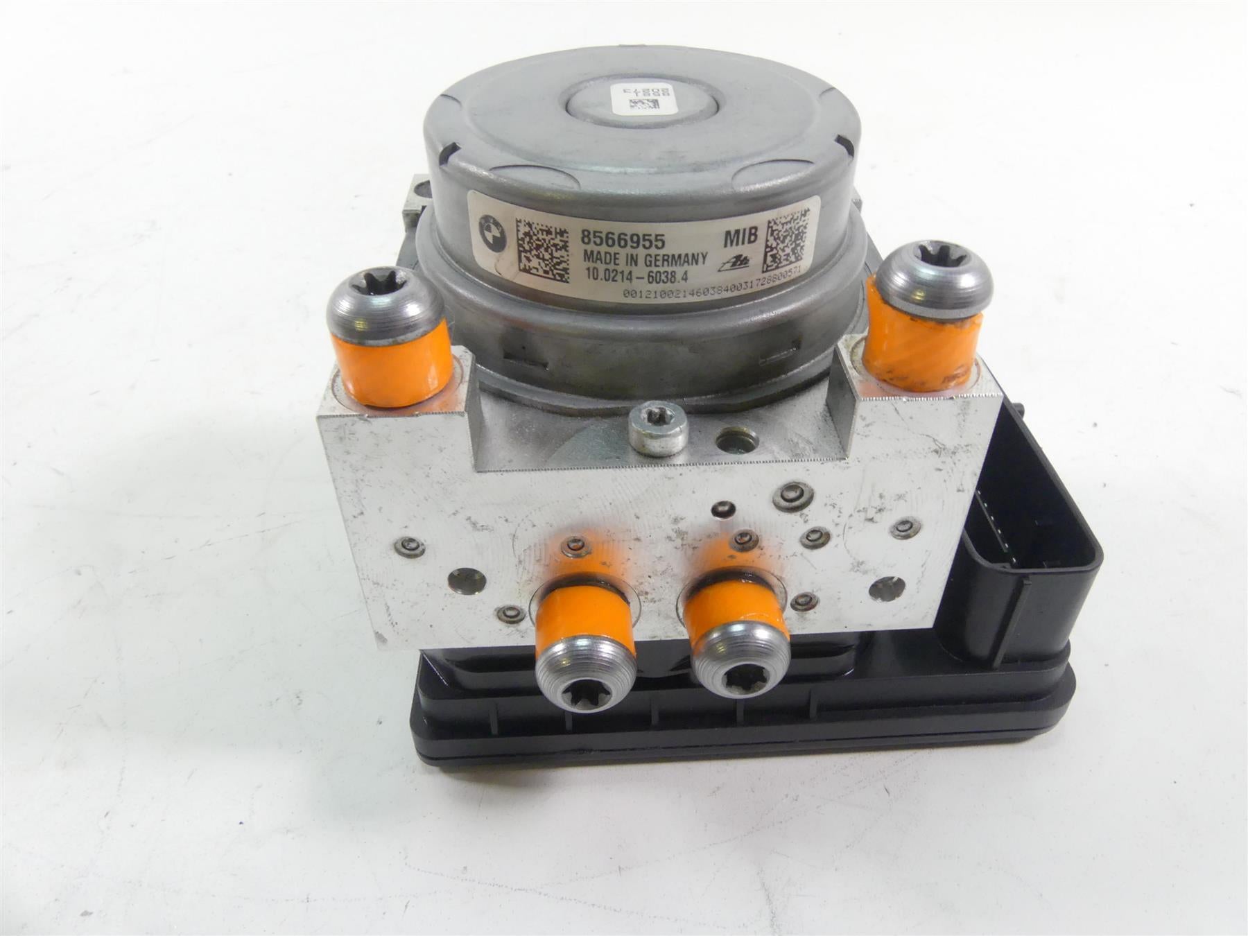 2018 BMW S1000RR K46 Abs Brake Pump Pressure Module 34518566955 {{ shop.shopifyCountryName }} - Mototech271