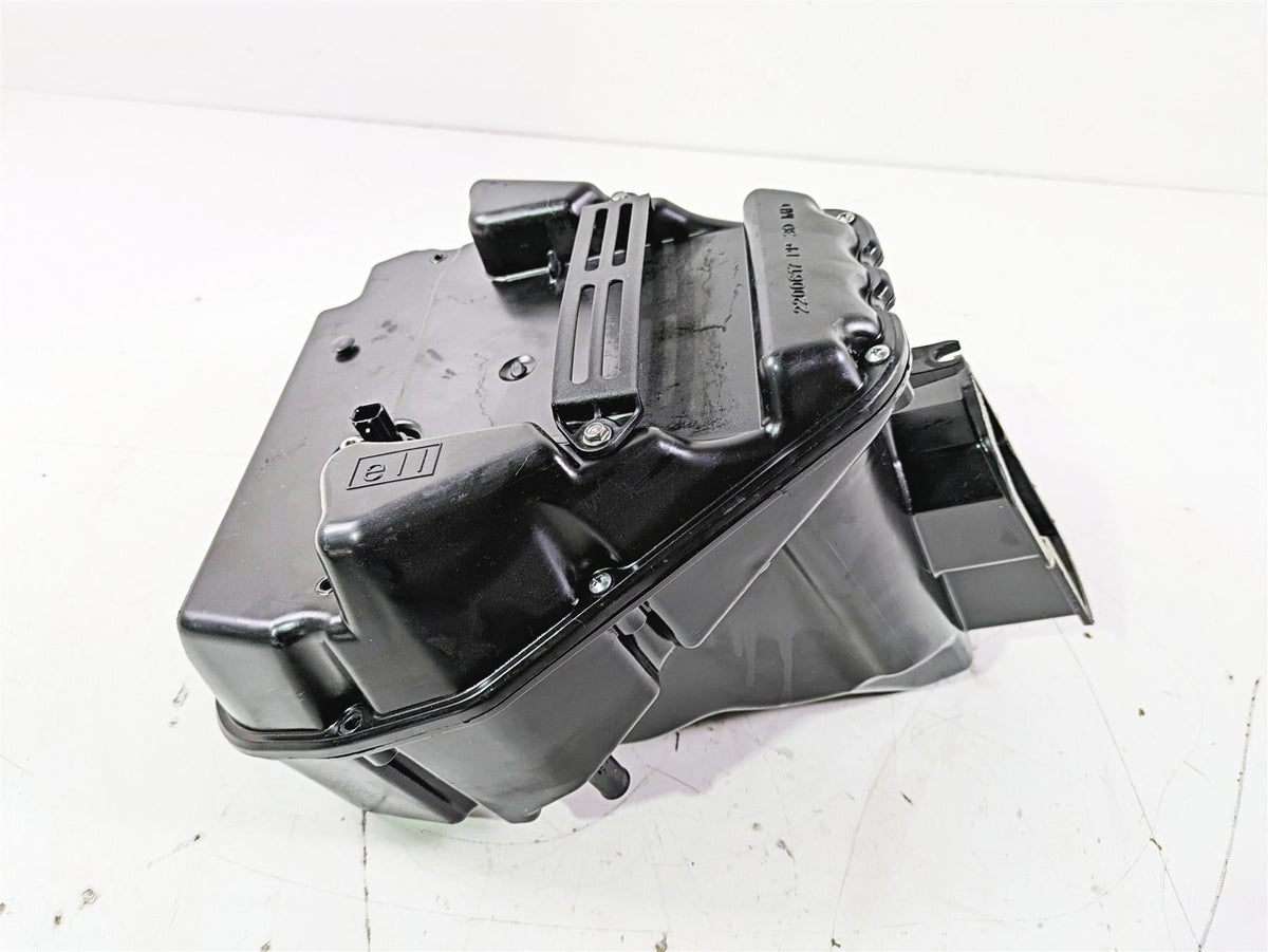2012 Triumph Dayton 675 Air Box Cleaner Breather Filter T2200501 {{ shop.shopifyCountryName }} - Mototech271