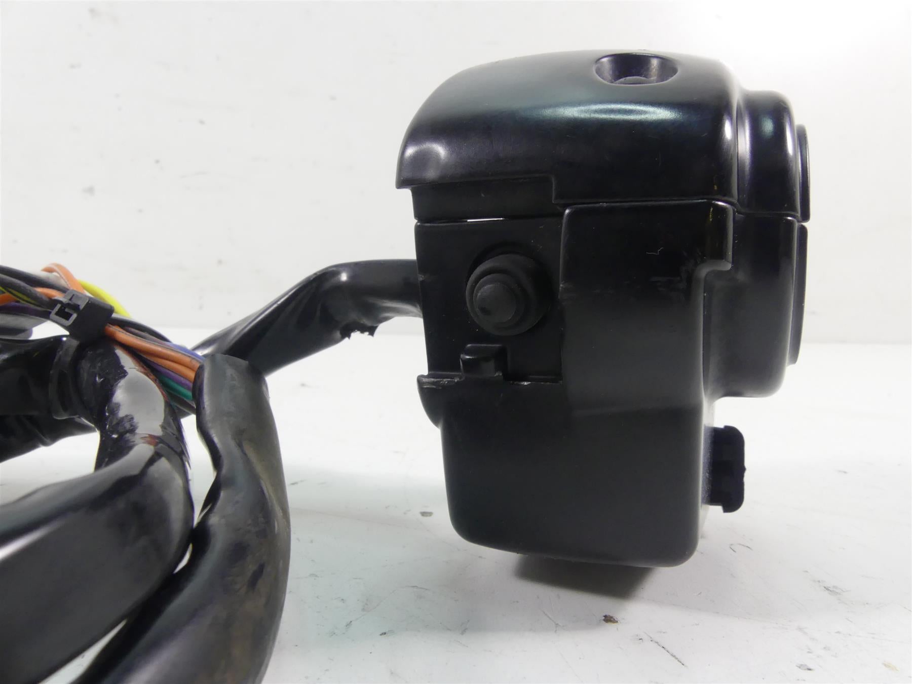 2013 Harley Touring FLHTK Electra Glide Left Hand Control Switch 71682-06A {{ shop.shopifyCountryName }} - Mototech271