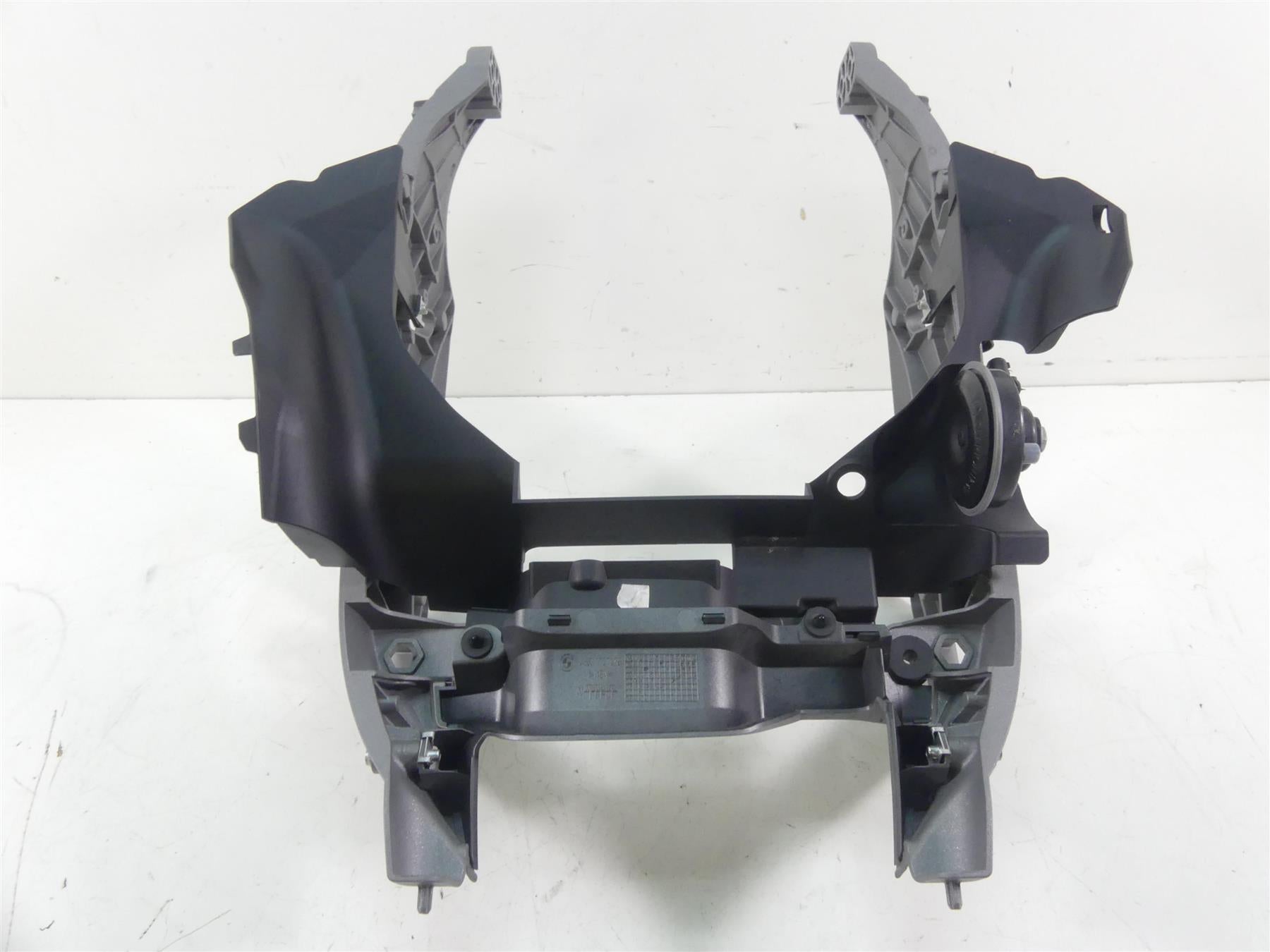 2017 BMW R1200GS GSW K50 Front Stay Carrier Support 46638528673 46638528674 {{ shop.shopifyCountryName }} - Mototech271