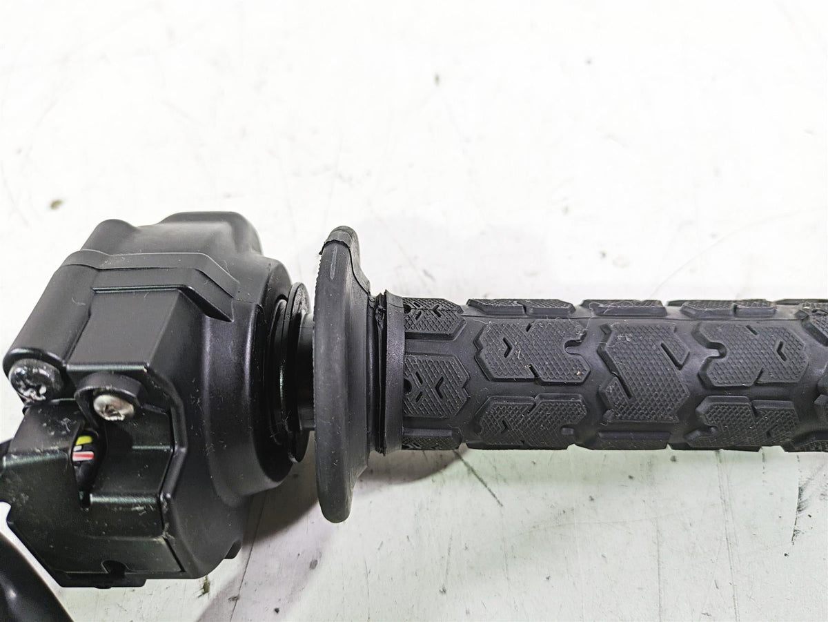 2020 Triumph Street Scrambler 900 Ride Fly By Wire Throttle Control T2044045 {{ shop.shopifyCountryName }} - Mototech271