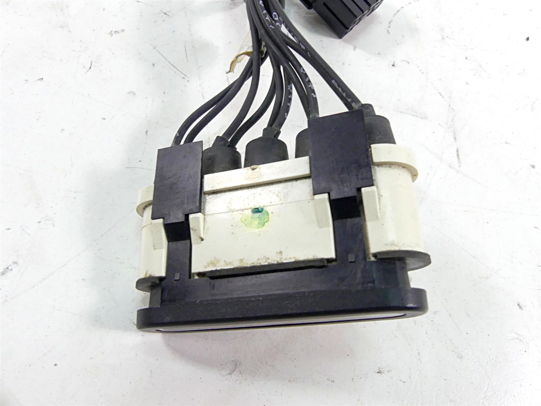 2006 Harley Touring FLHTCU SE E-Glide Instrument Indicator Lights 68789-96 {{ shop.shopifyCountryName }} - Mototech271