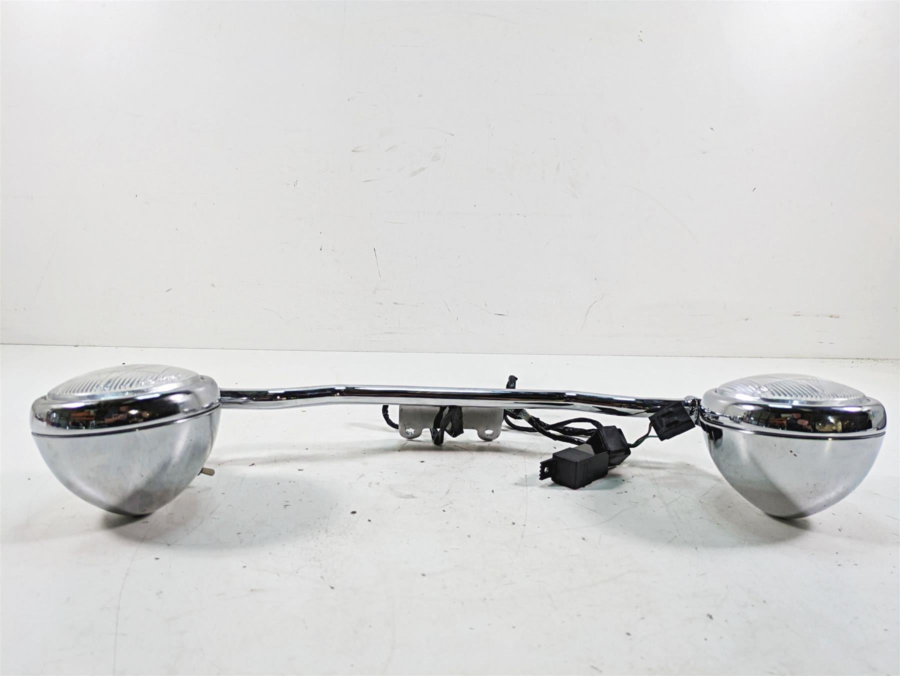 2011 Triumph America Auxiliary Lamps Spotlight Spot Light Bar A9830007 {{ shop.shopifyCountryName }} - Mototech271