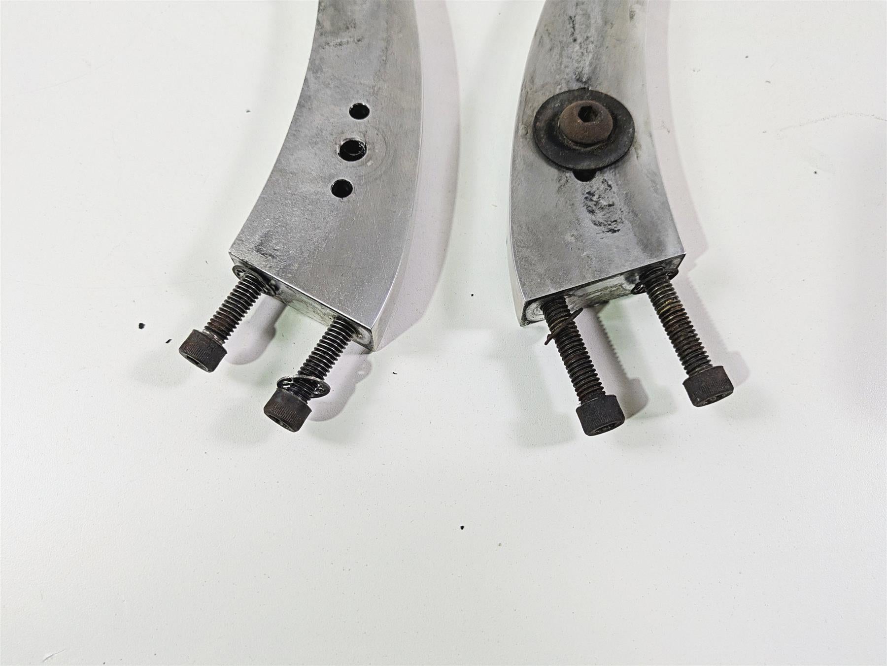 2002 Big Dog Pitbull Rear Fender Frame Struts Braces 2613-3R/L {{ shop.shopifyCountryName }} - Mototech271