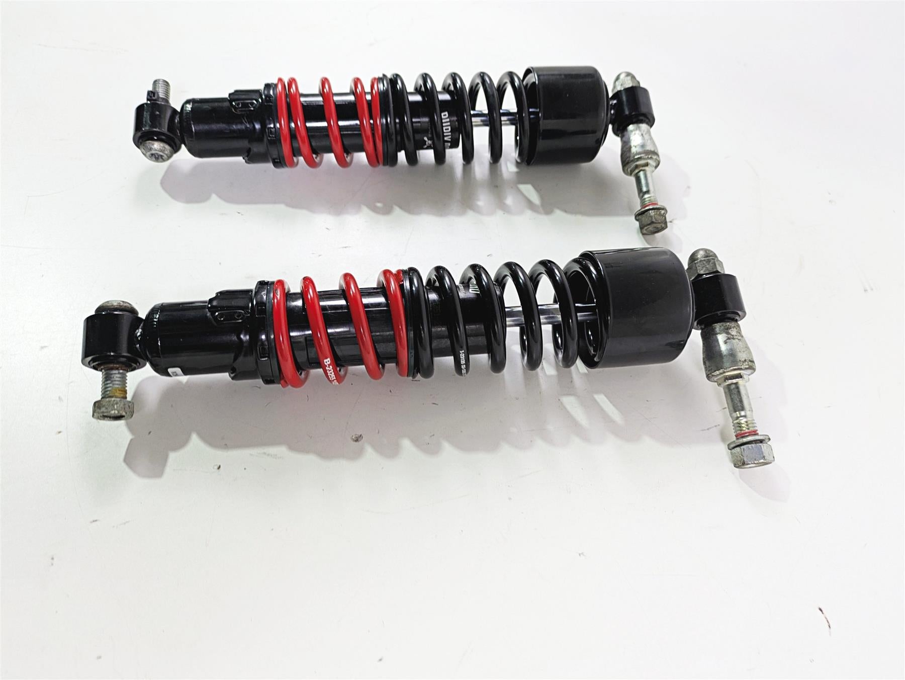 2015 Harley FXDF Dyna Fat Bob 13.5" Burly Brand Stiletto Rear Shock B28-1253 {{ shop.shopifyCountryName }} - Mototech271