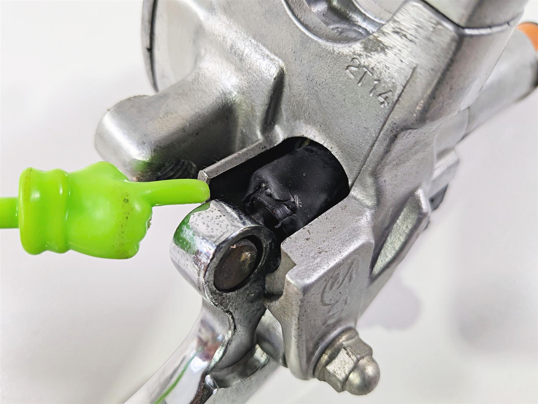 2003 Honda V-Twin VTX1800 C Clutch Master Cylinder 22890-MCH-006 {{ shop.shopifyCountryName }} - Mototech271