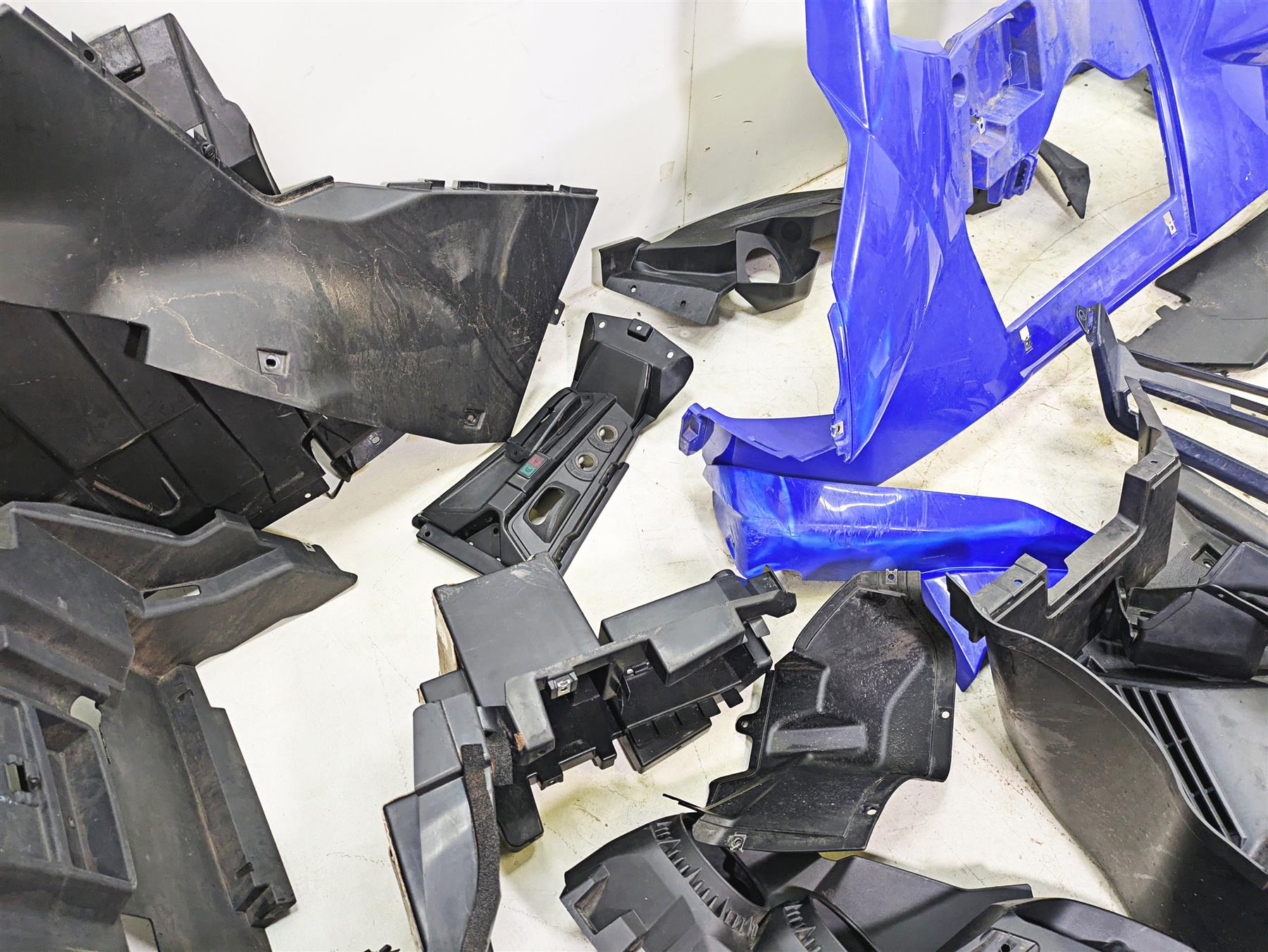 2022 Yamaha YXZ1000 R Fairing Cover Plastic Interior Set 2HC-F1511-50-00 {{ shop.shopifyCountryName }} - Mototech271