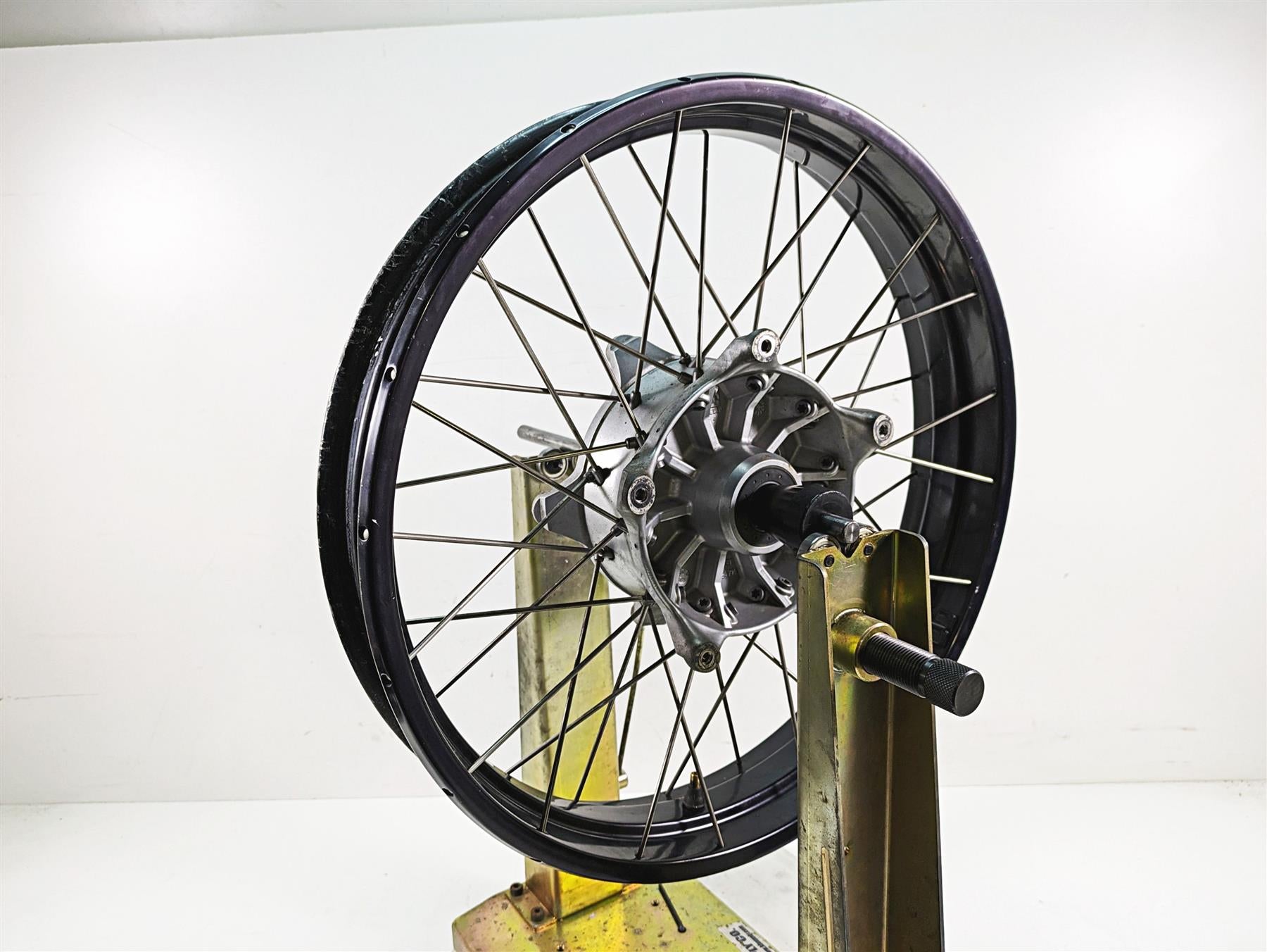 2007 BMW R1200GS K255 Adv 19x2.5 Front Wheel Spoke Rim 36317710866 36317696218 {{ shop.shopifyCountryName }} - Mototech271