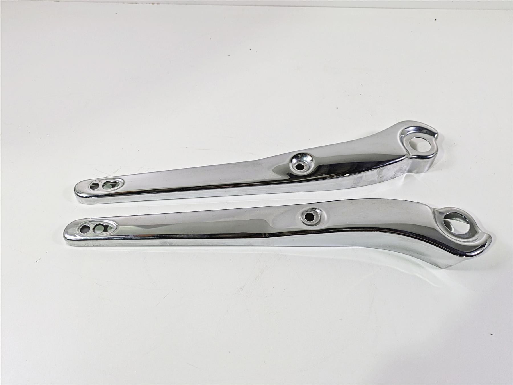 2011 Harley FXDC Dyna Super Glide Rear Fender Struts Braces 59138-06A 59171-06A | Mototech271