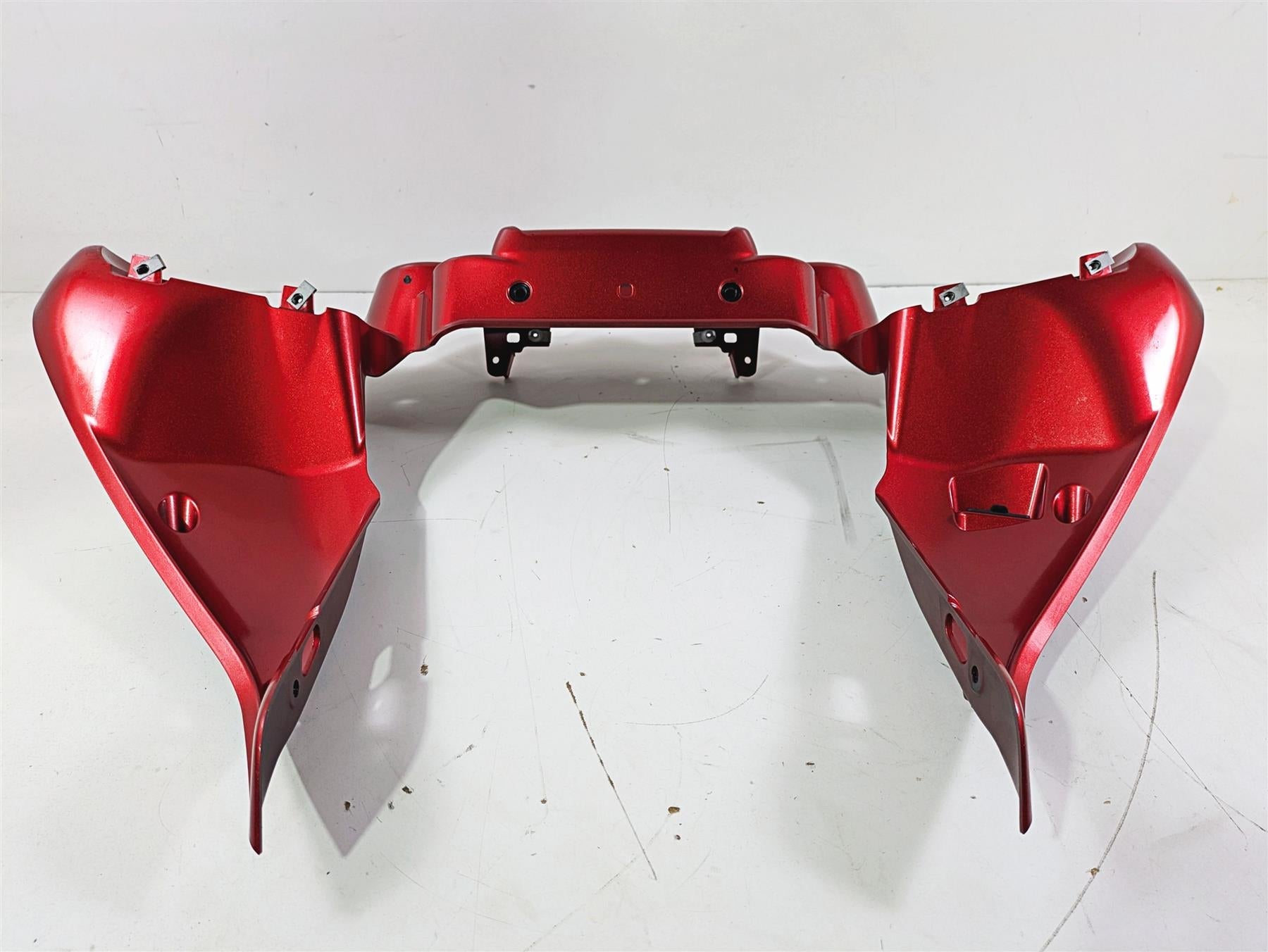 2019 Indian Chieftain Limited Front Nose Inner Main Fairing - Read 5454874 {{ shop.shopifyCountryName }} - Mototech271