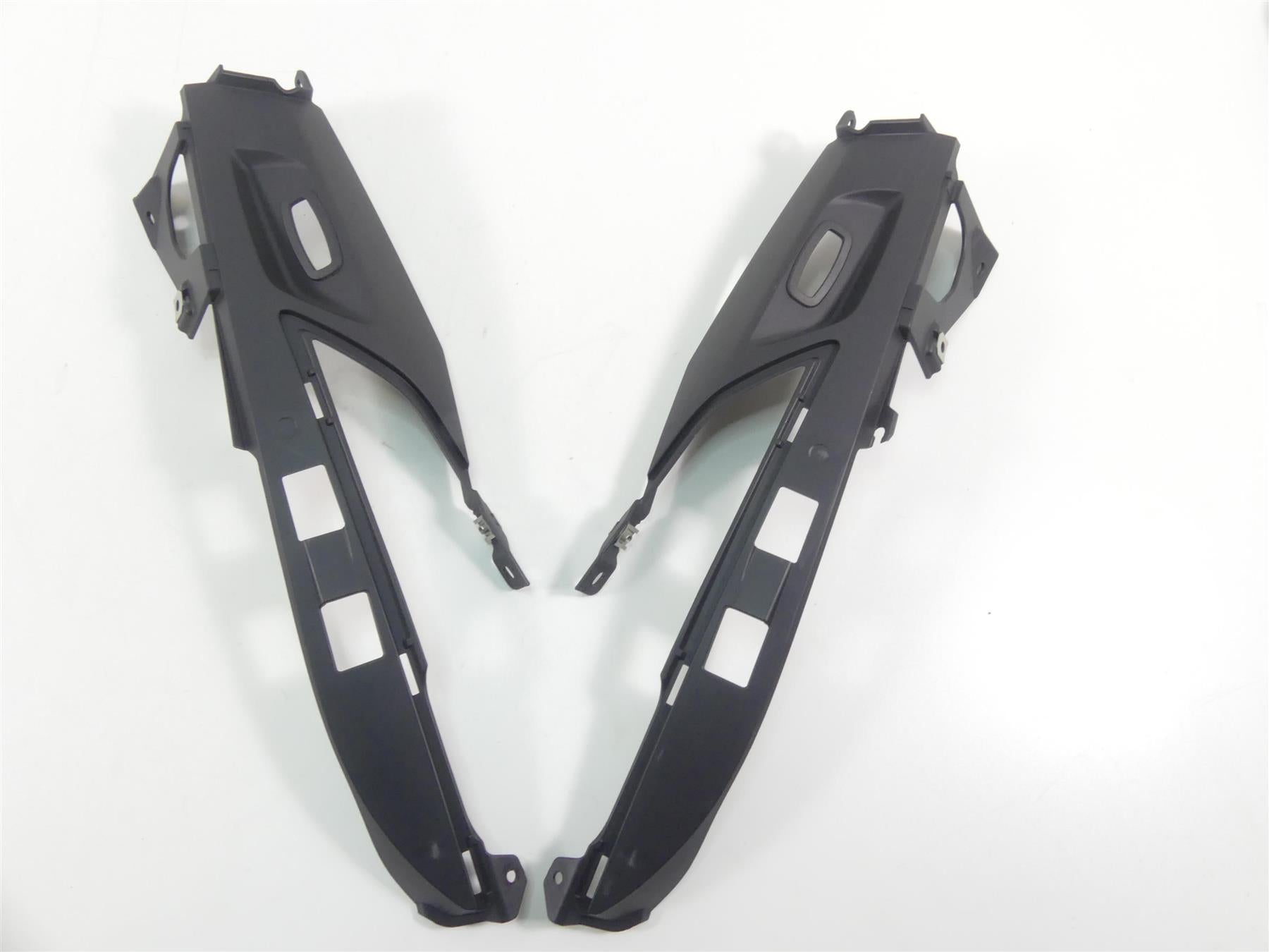 2014 BMW K1600 GTL K48 Tail Trim Saddlebag Mount Cover Set 46637718507 {{ shop.shopifyCountryName }} - Mototech271