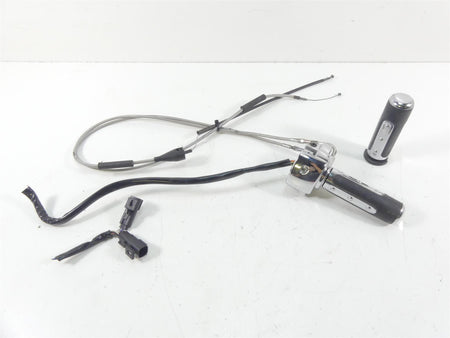 2007 Harley Touring FLHR SE CVO Road King Right Start Control Switch 71684-06A {{ shop.shopifyCountryName }} - Mototech271