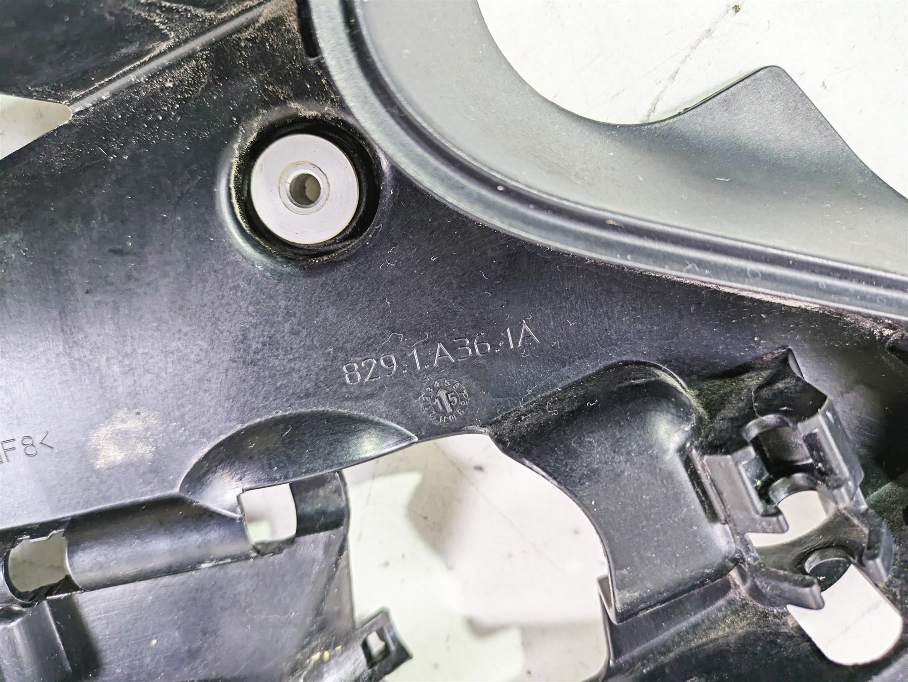 2015 Ducati Panigale 1299 S Cdi & Battery Holder Set 8291A361A 8291A541B {{ shop.shopifyCountryName }} - Mototech271