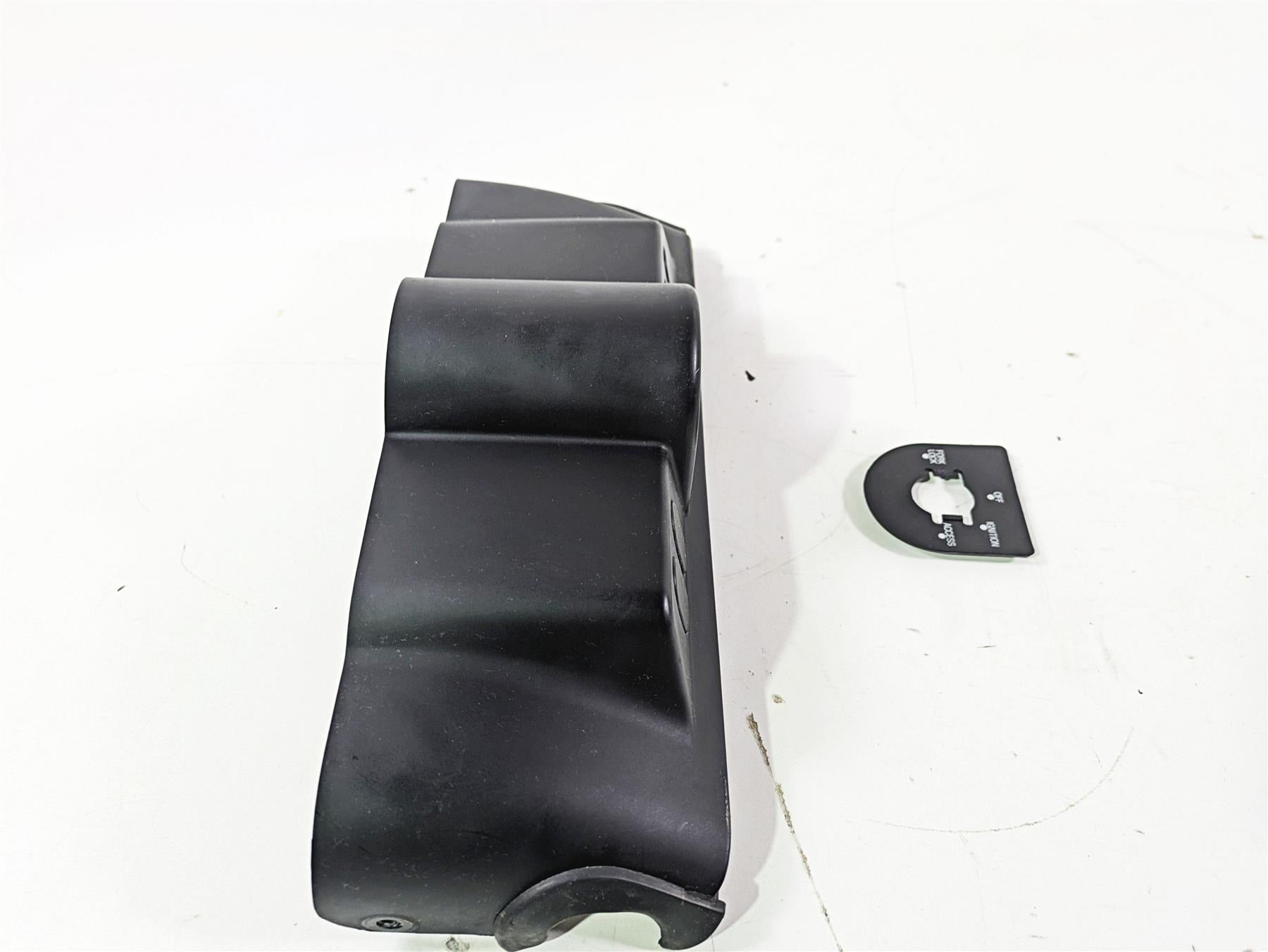 2008 Harley Touring FLHTP Electra Glide Ignition Switch Cover Fairing 58510-96 {{ shop.shopifyCountryName }} - Mototech271