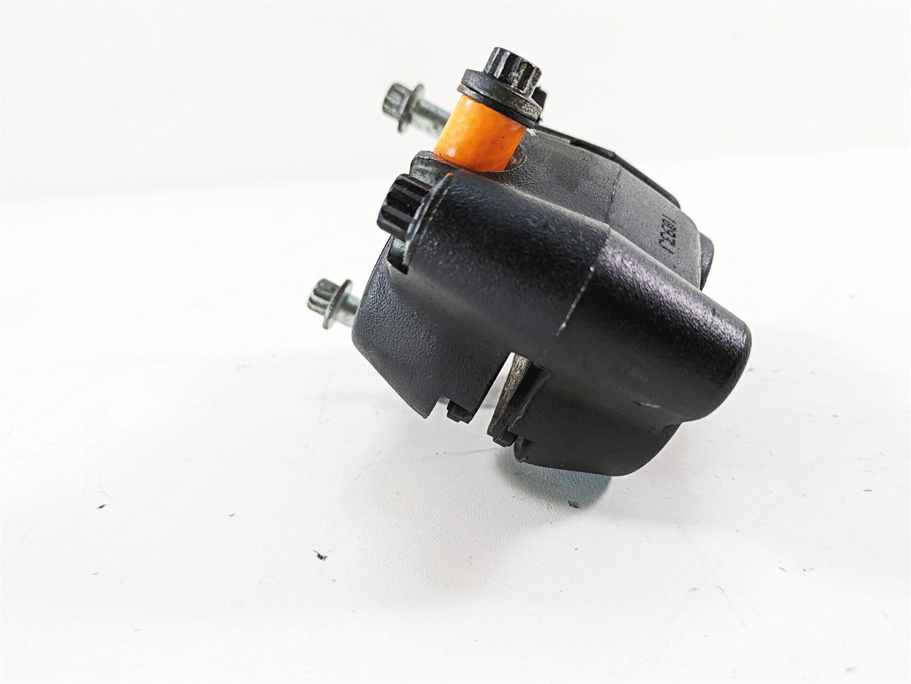 2013 Harley Softail FLSTC Heritage Classic Front Brake Caliper 46356-11 {{ shop.shopifyCountryName }} - Mototech271