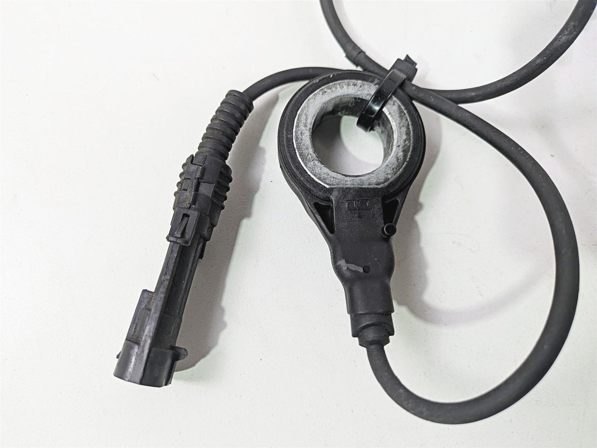2021 Harley Touring FLTRX Road Glide Front Rear Abs Wheel Speed Sensors 32700015 {{ shop.shopifyCountryName }} - Mototech271