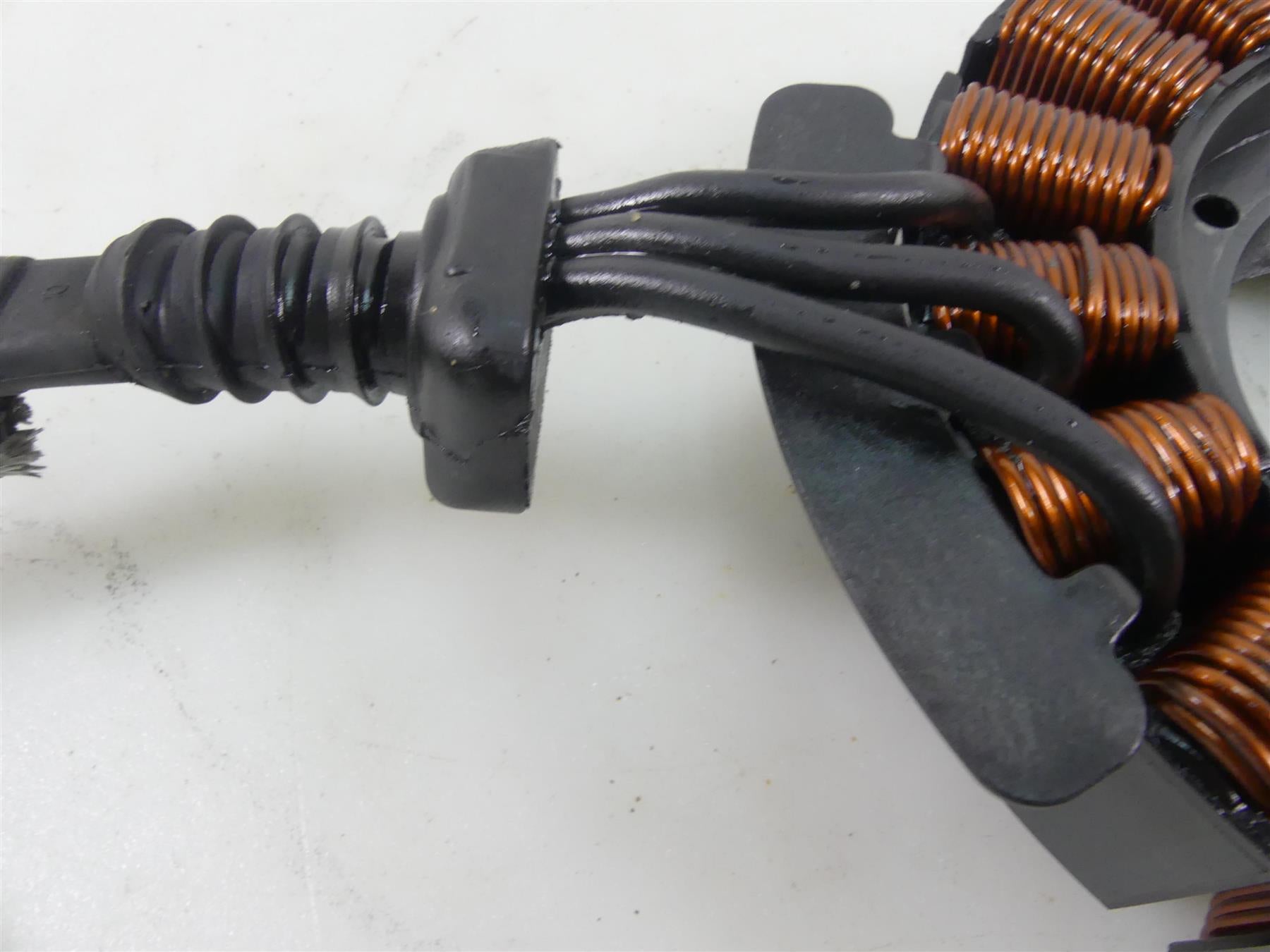 2019 Harley Softail FLSB Sport Glide Stator Alternator Generator 29900042A {{ shop.shopifyCountryName }} - Mototech271