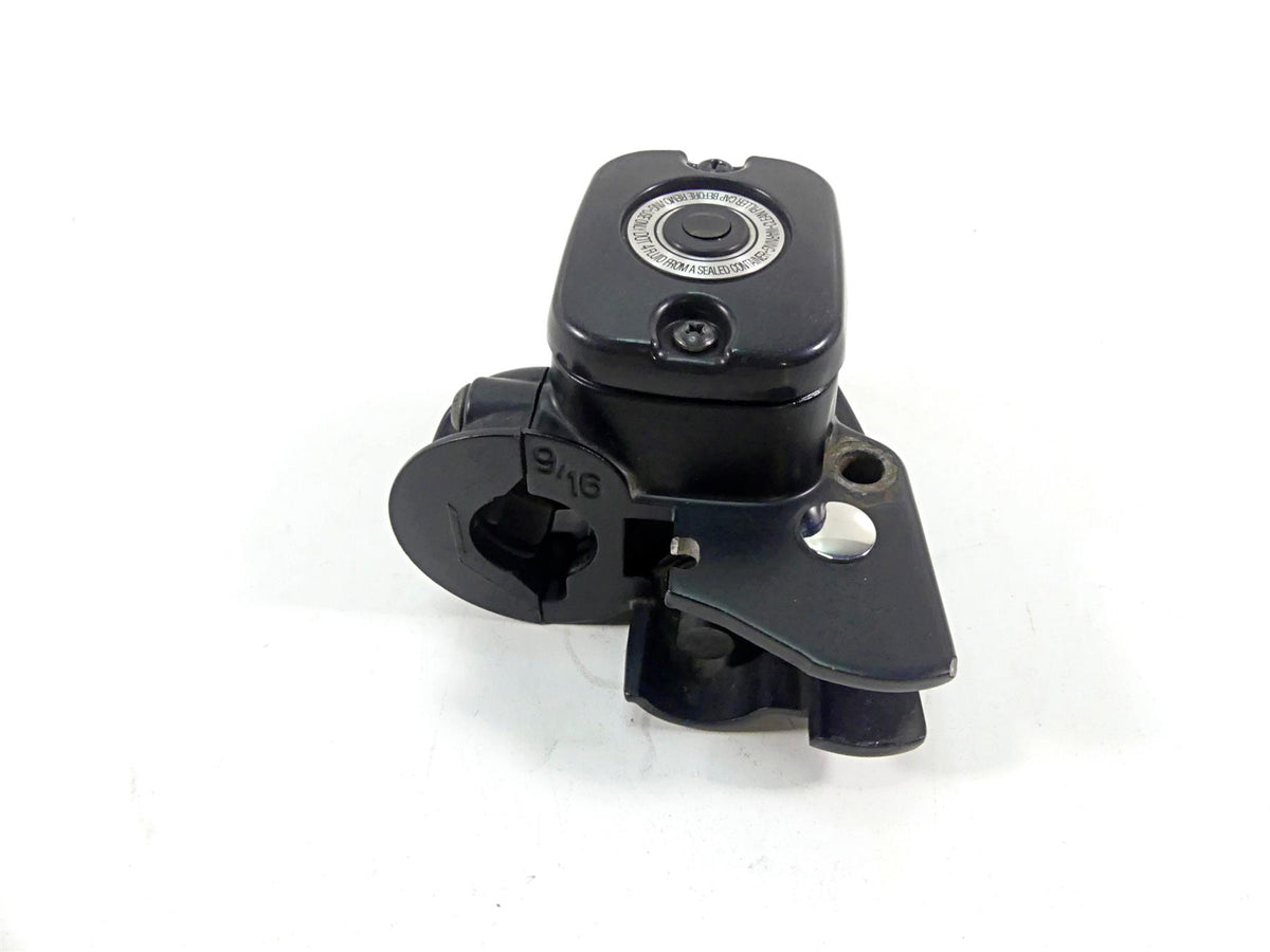 2011 Harley Softail FXS Blackline Front Brake Master Cylinder 9/16" 45029-11D {{ shop.shopifyCountryName }} - Mototech271