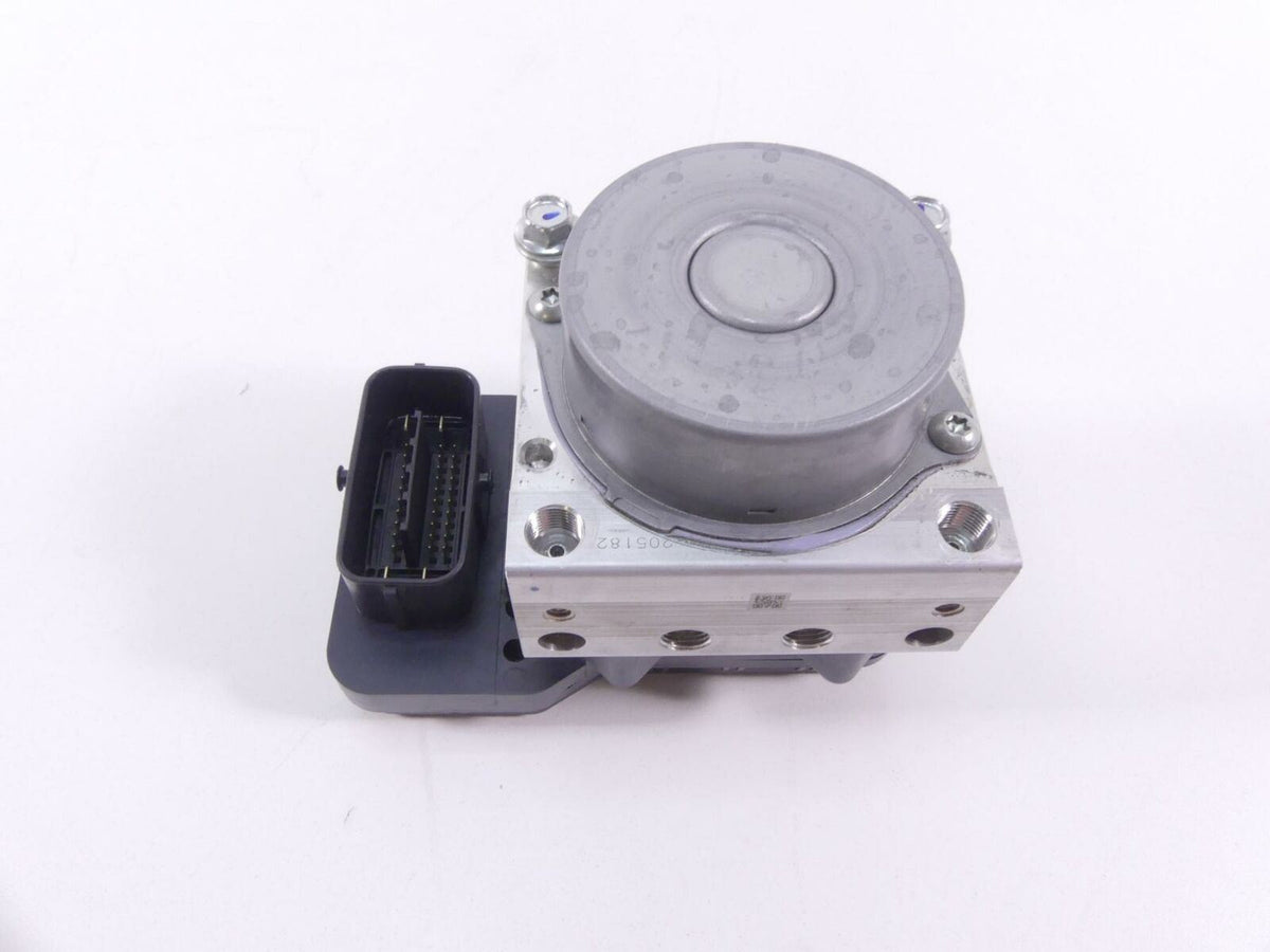 2019 Yamaha VMX17 V-Max 1700 Advics Abs Brake Pump Module 2S3-85930-10-00 {{ shop.shopifyCountryName }} - Mototech271